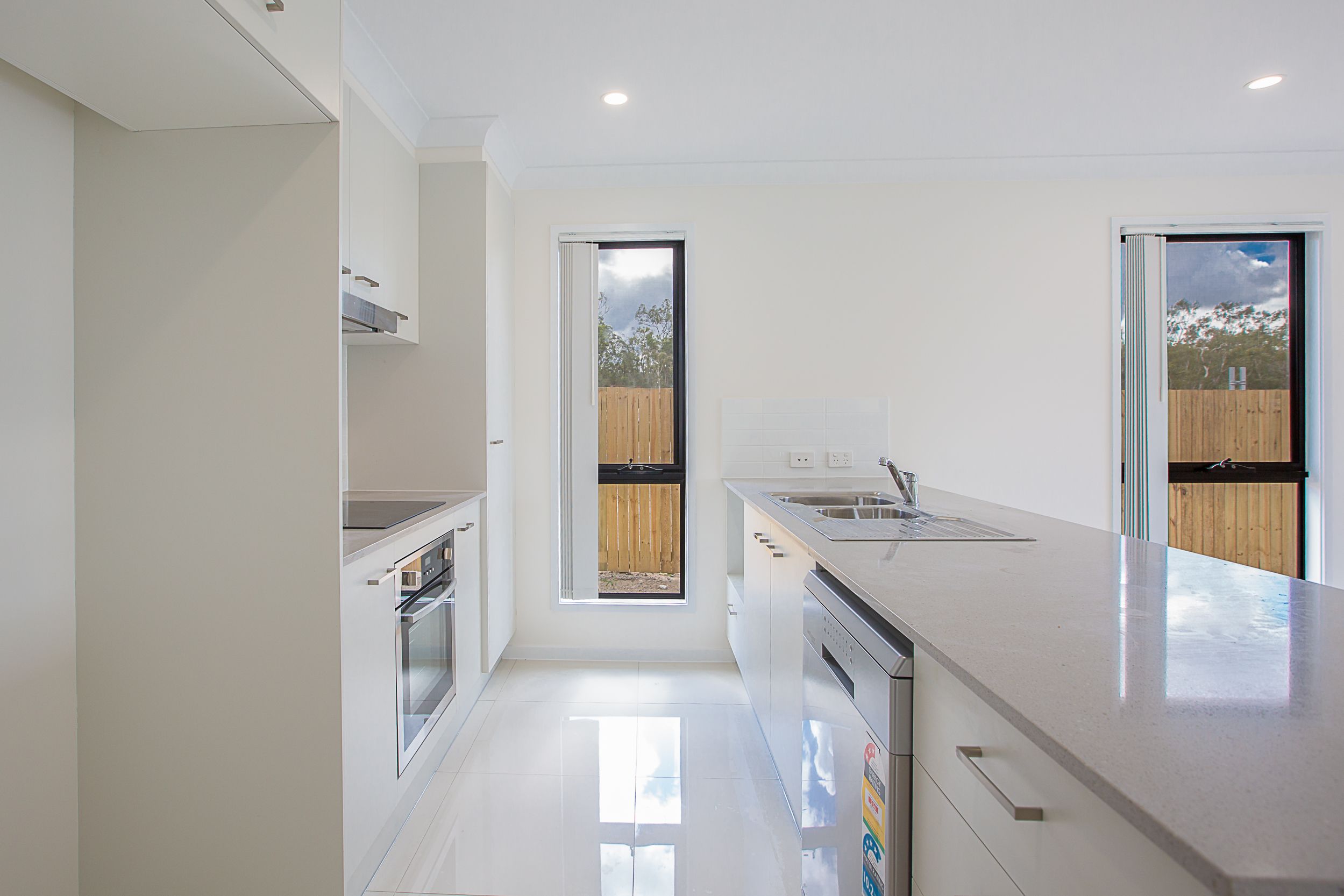 59 Pepper Tree Drive, Holmview, QLD 4207