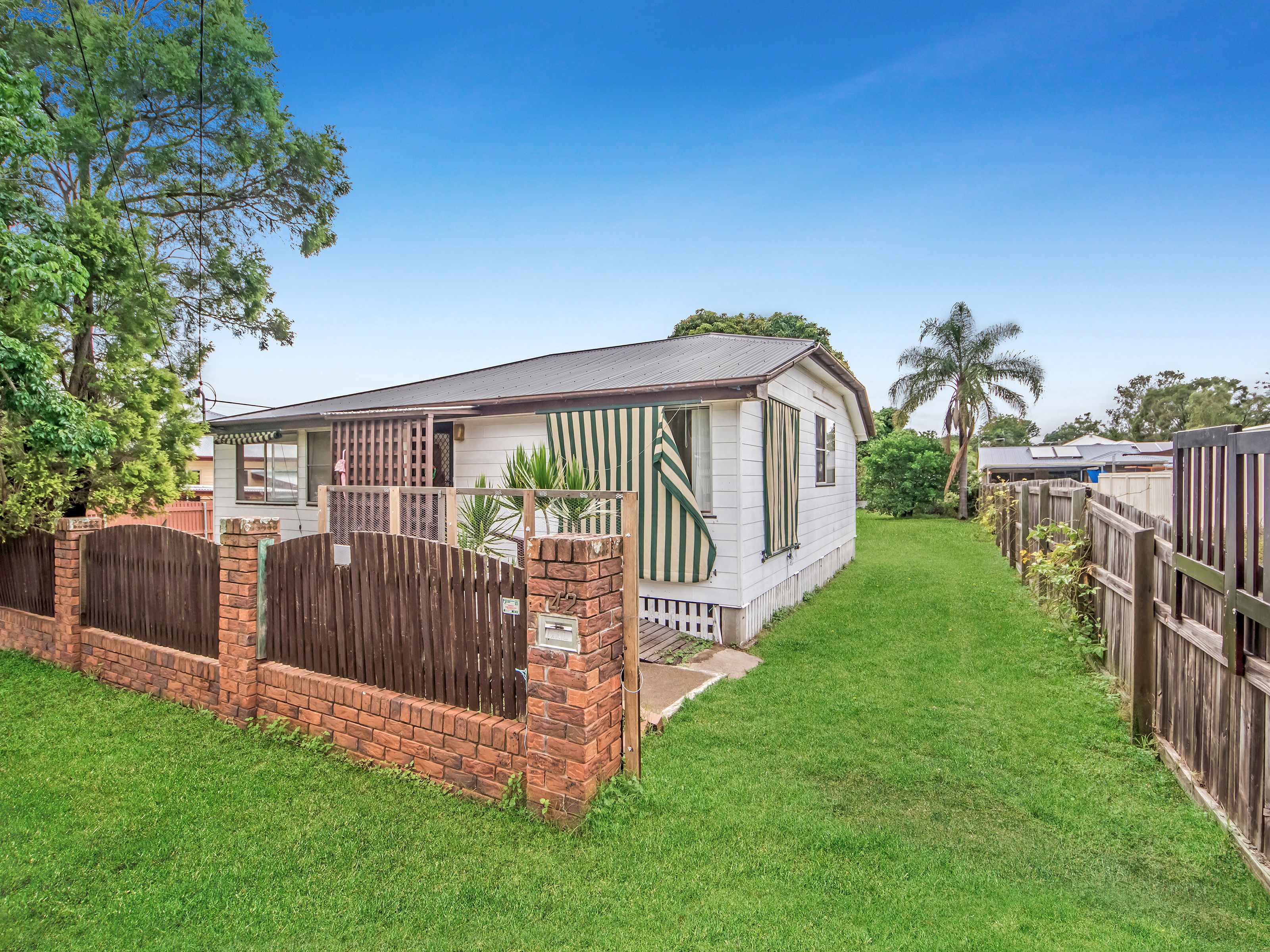 42 Cole Street, Silkstone QLD 4304