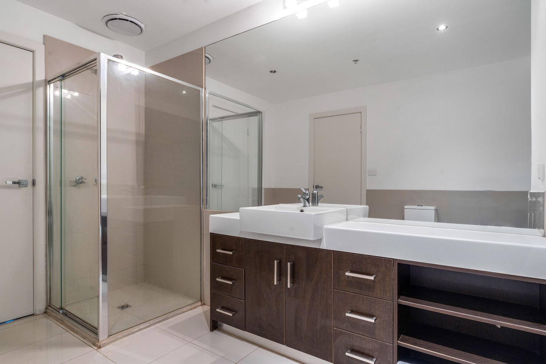 21/777 Bell Street — photo 15 of 16