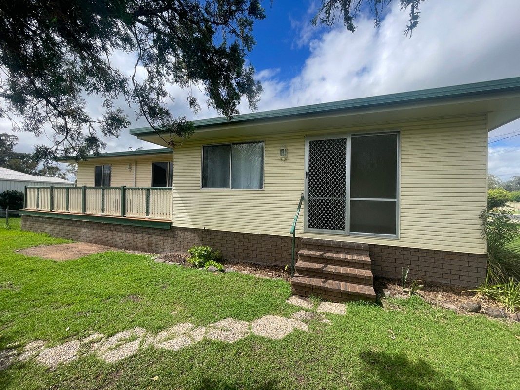 2 Thomas Street, Pittsworth QLD 4356