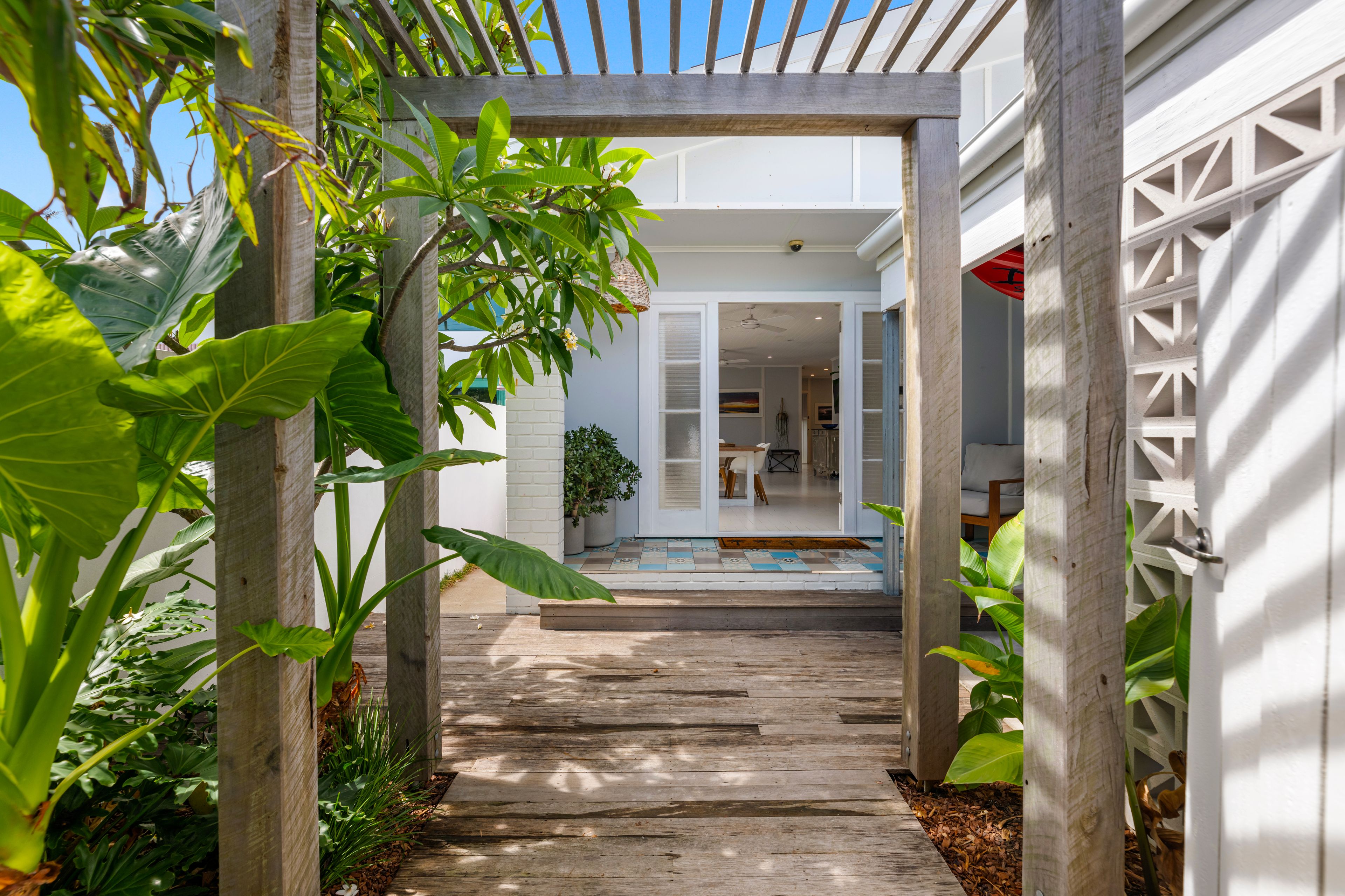 38 Venice Street, Mermaid Beach, QLD 4218 Sold House Ray White