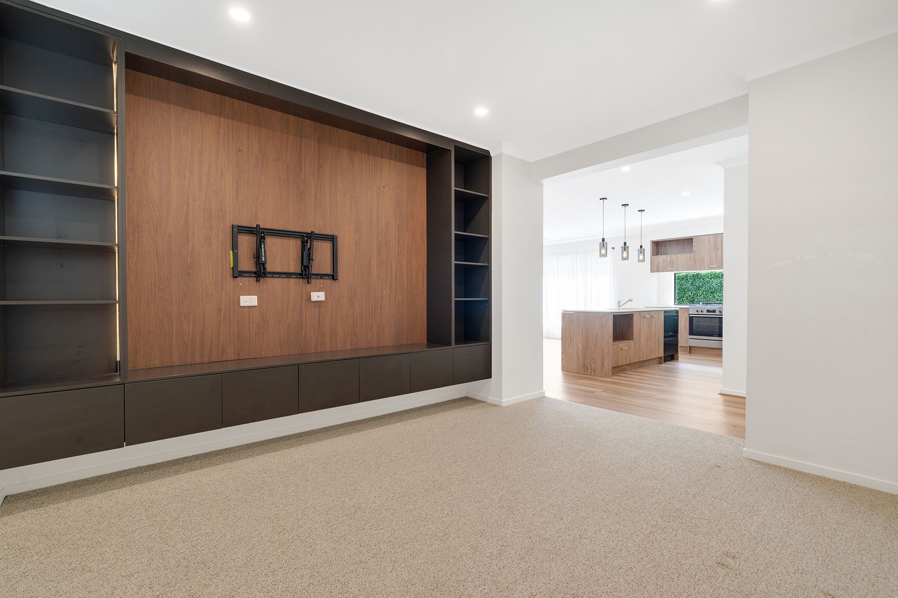 7 Magnolia Crescent — photo 6 of 17