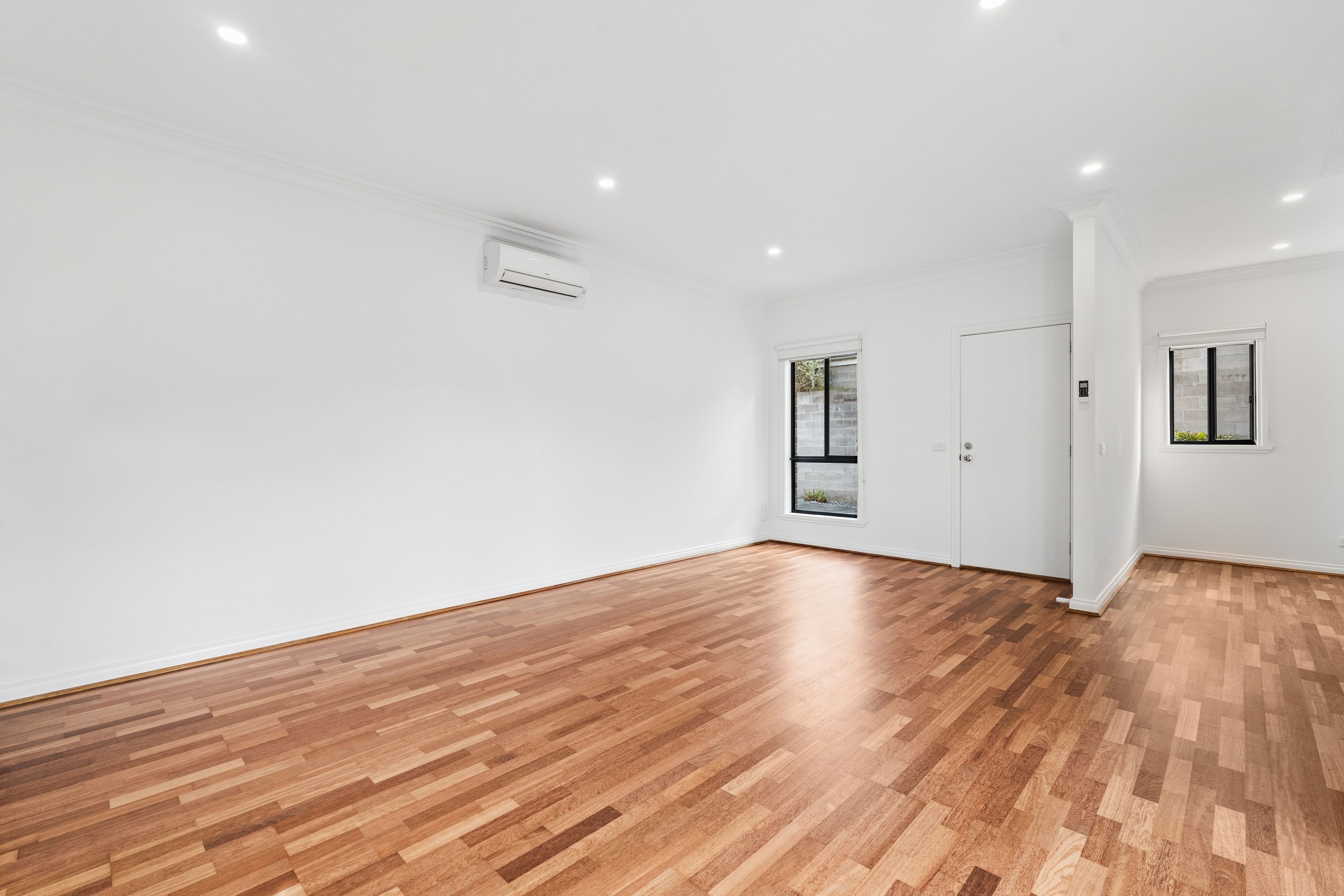 2/28 Ralph Street, Reservoir, VIC 3073