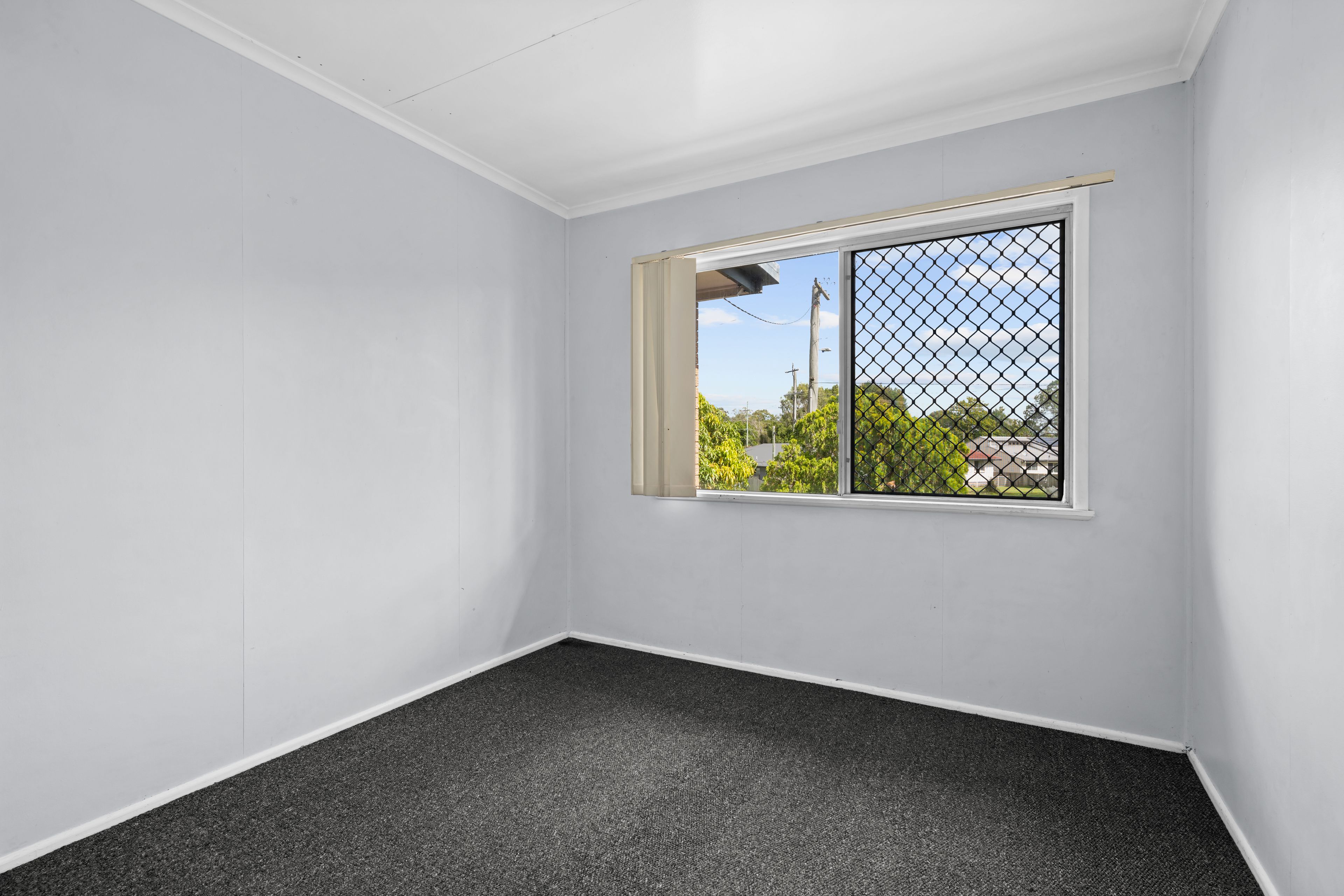29 SOUTHAMPTON Road — photo 12 of 14