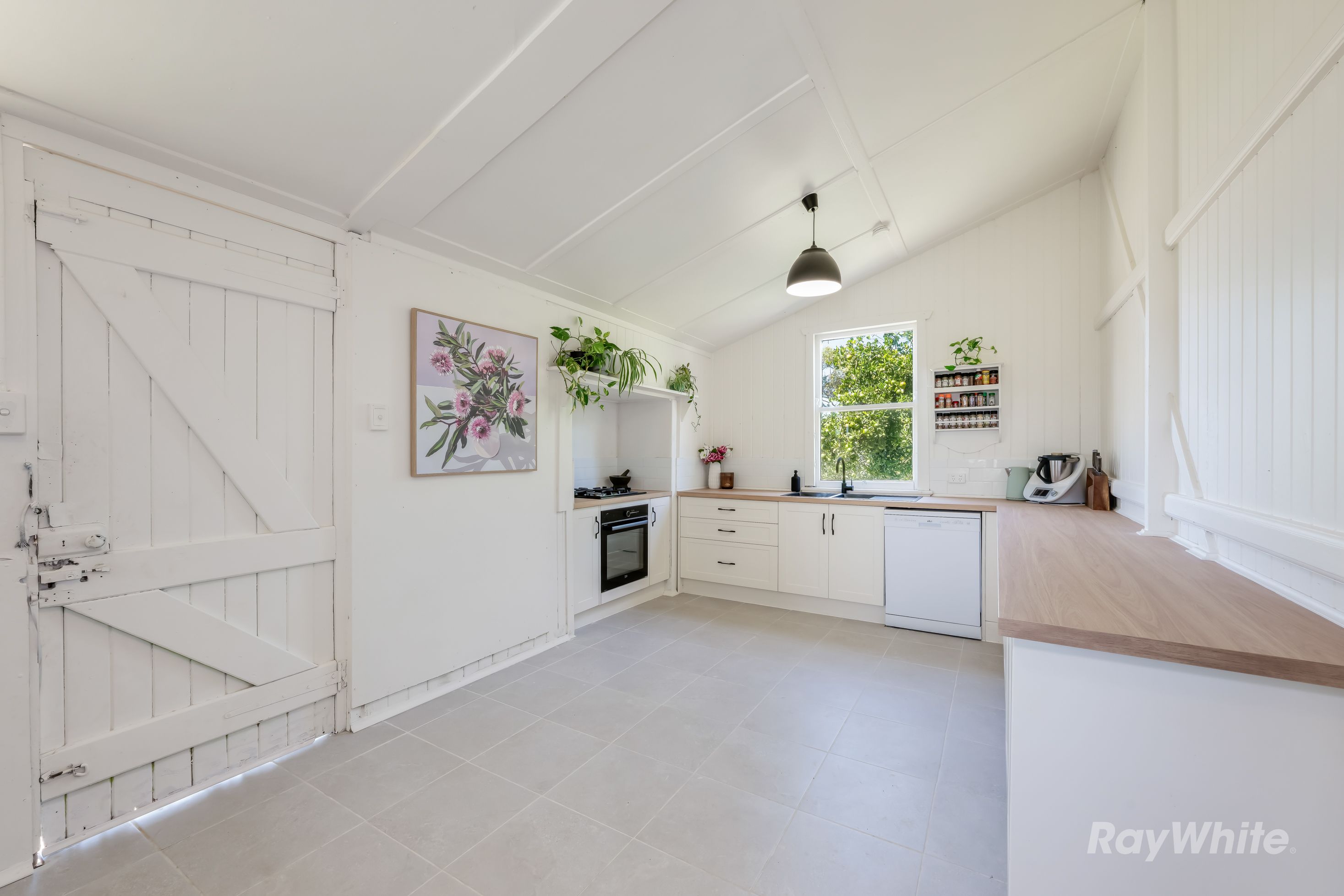 204 Fallons Rocks Road — photo 12 of 29