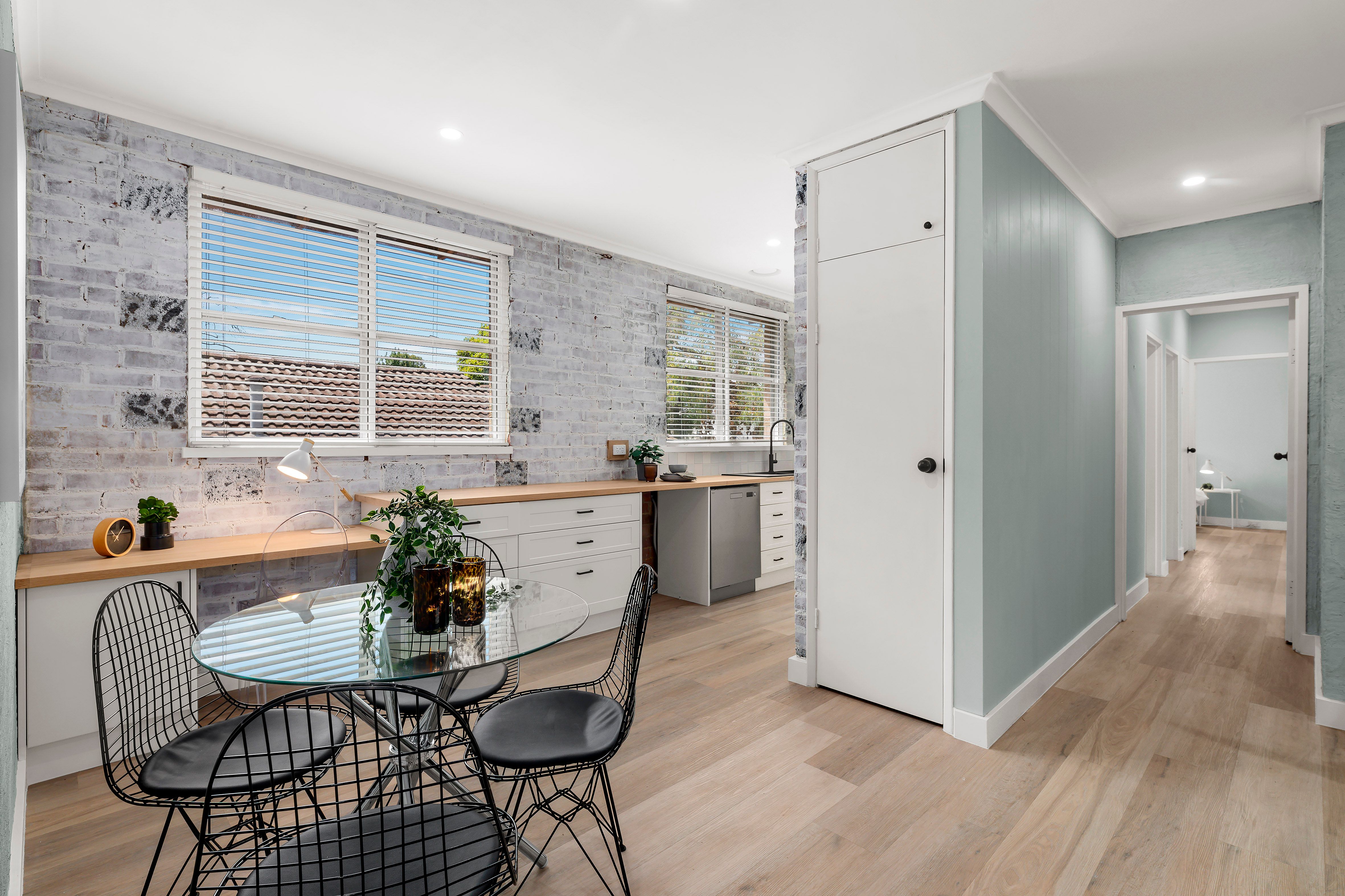 2/596598 Middleborough Road, Blackburn North, VIC 3130 Sold