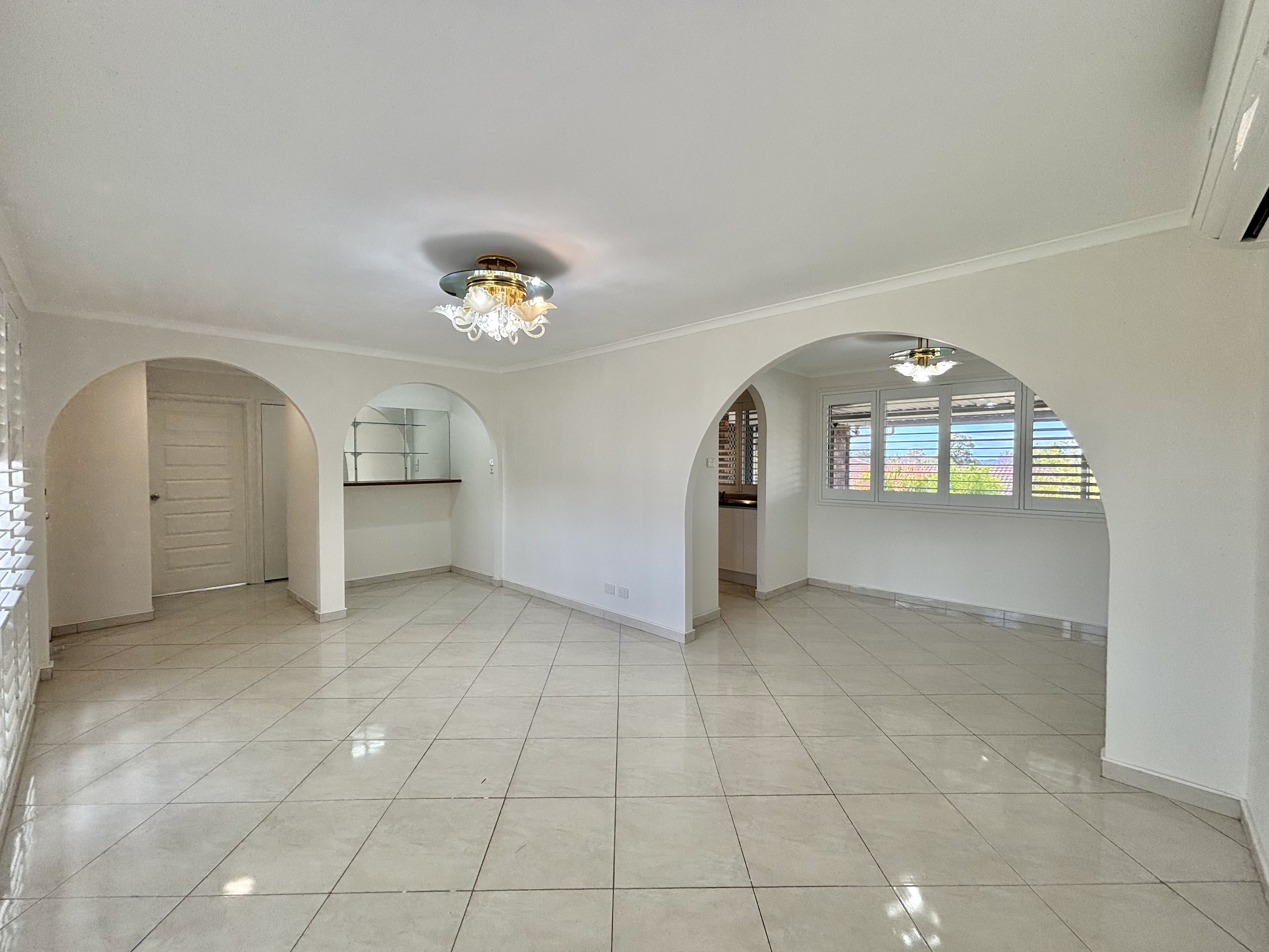 10 Gaspard Place, Ambarvale, NSW 2560