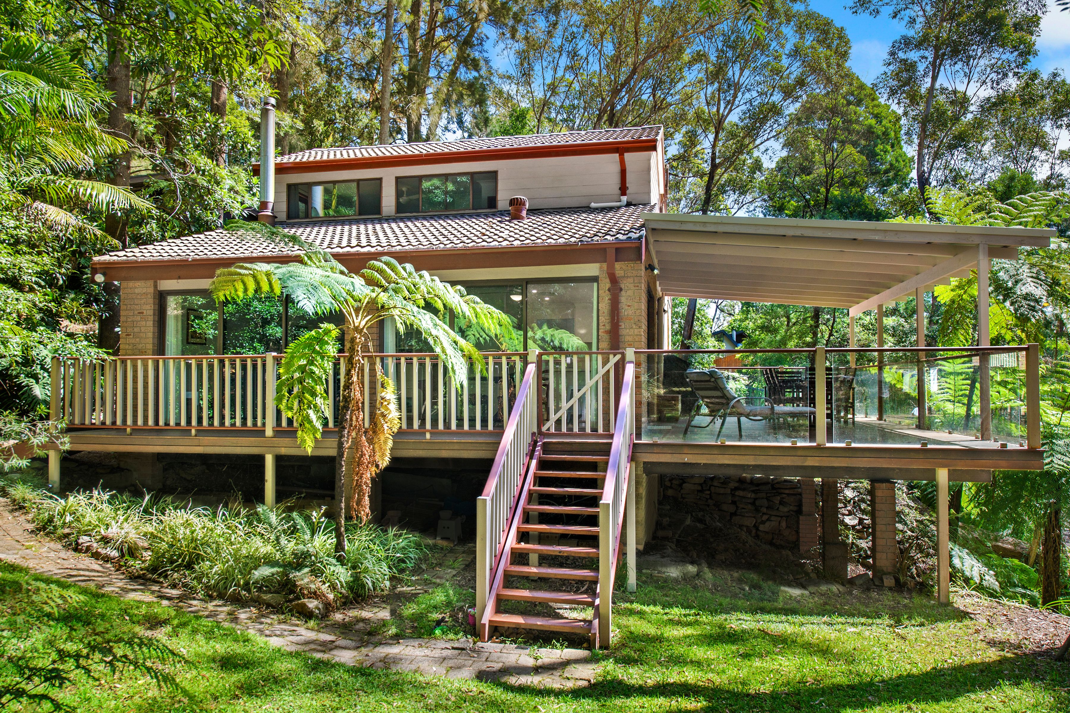 6 Akoonah Close, Westleigh NSW 2120
