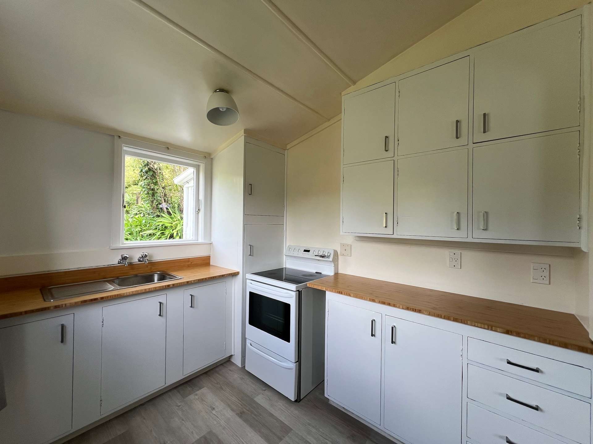 7b Mount Pleasant Road photo 1