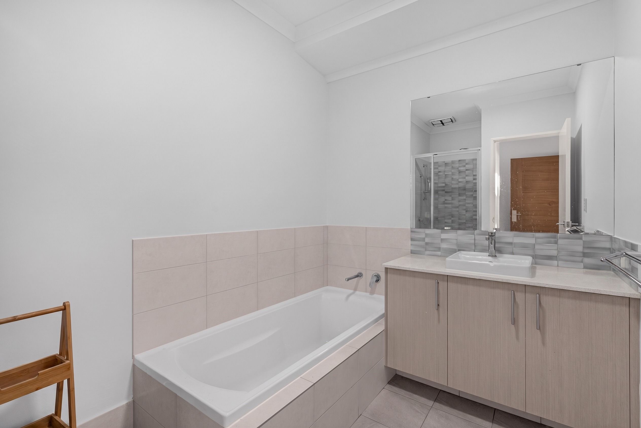 21 Morley Street — photo 10 of 11