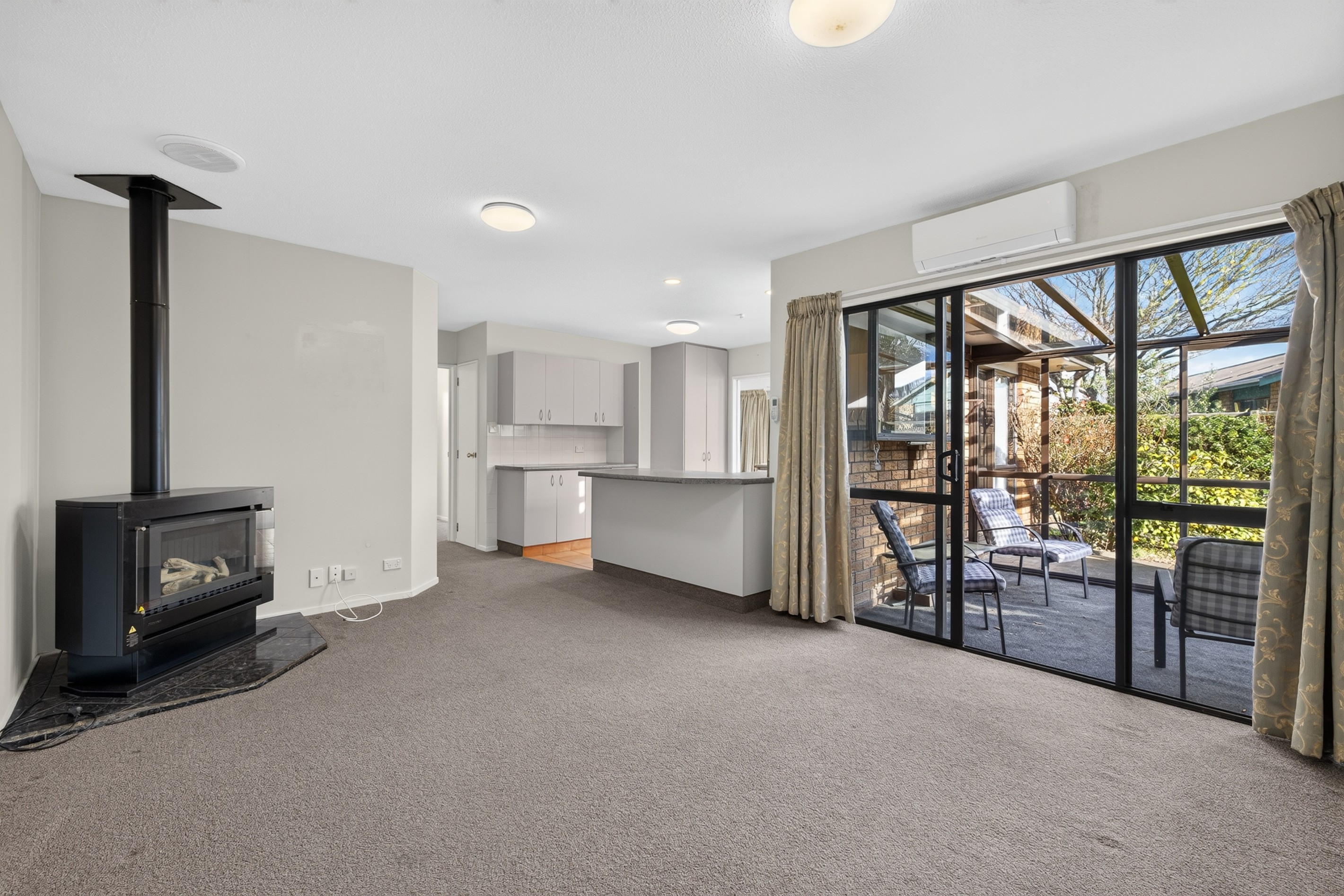 8 Ronald George Place, Parklands, Christchurch City
