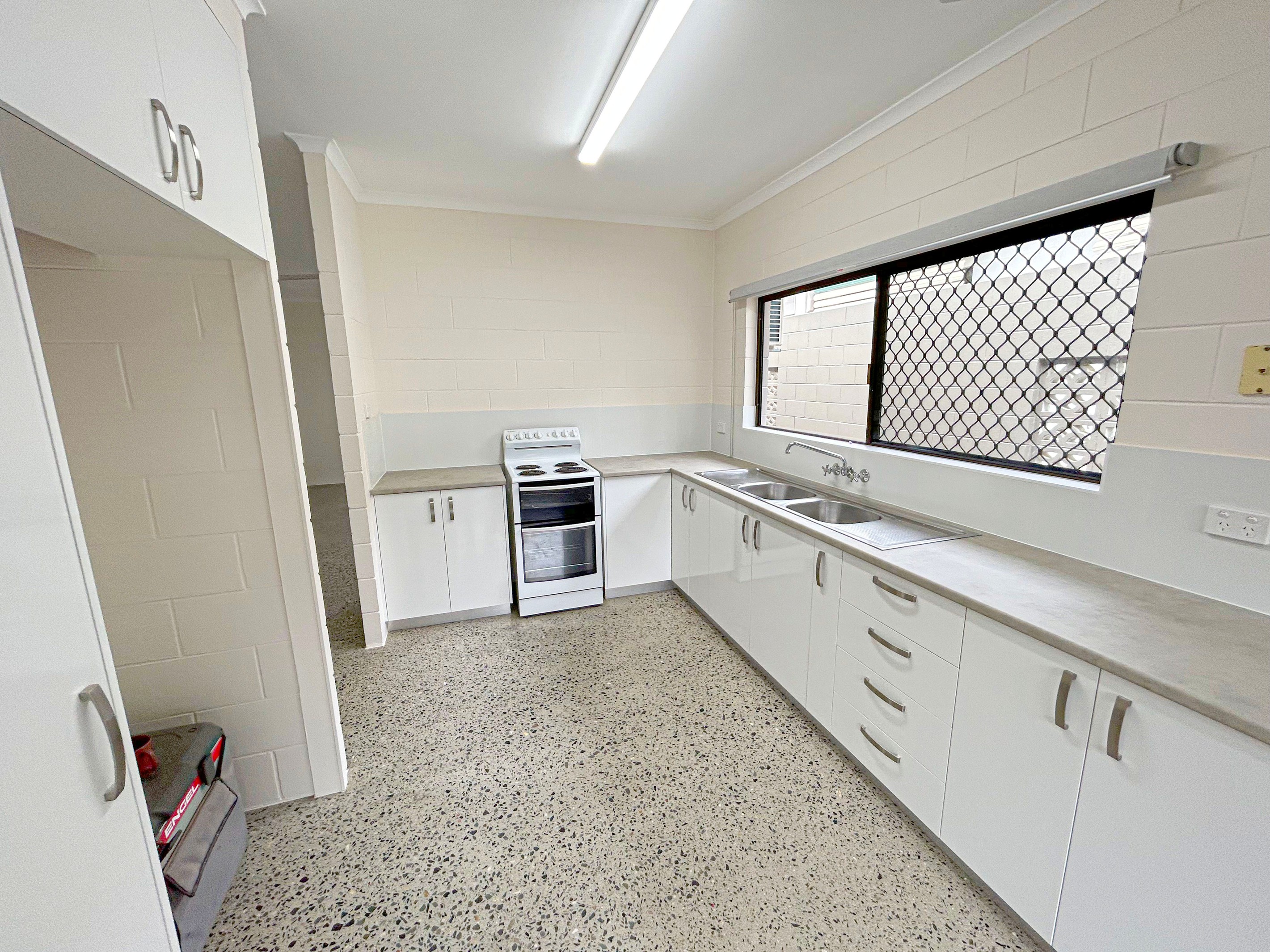 2/9 Simon Street, Freshwater, QLD 4870