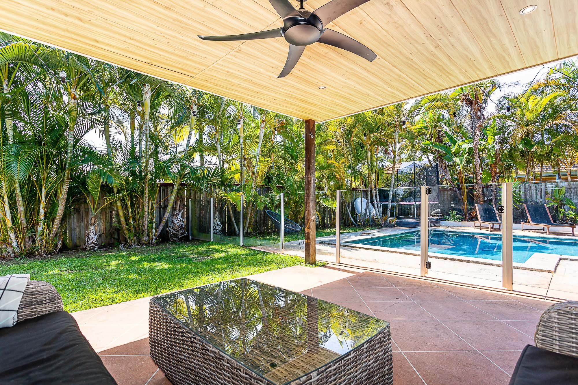 8 Ilminster Crescent, Mudgeeraba, QLD 4213