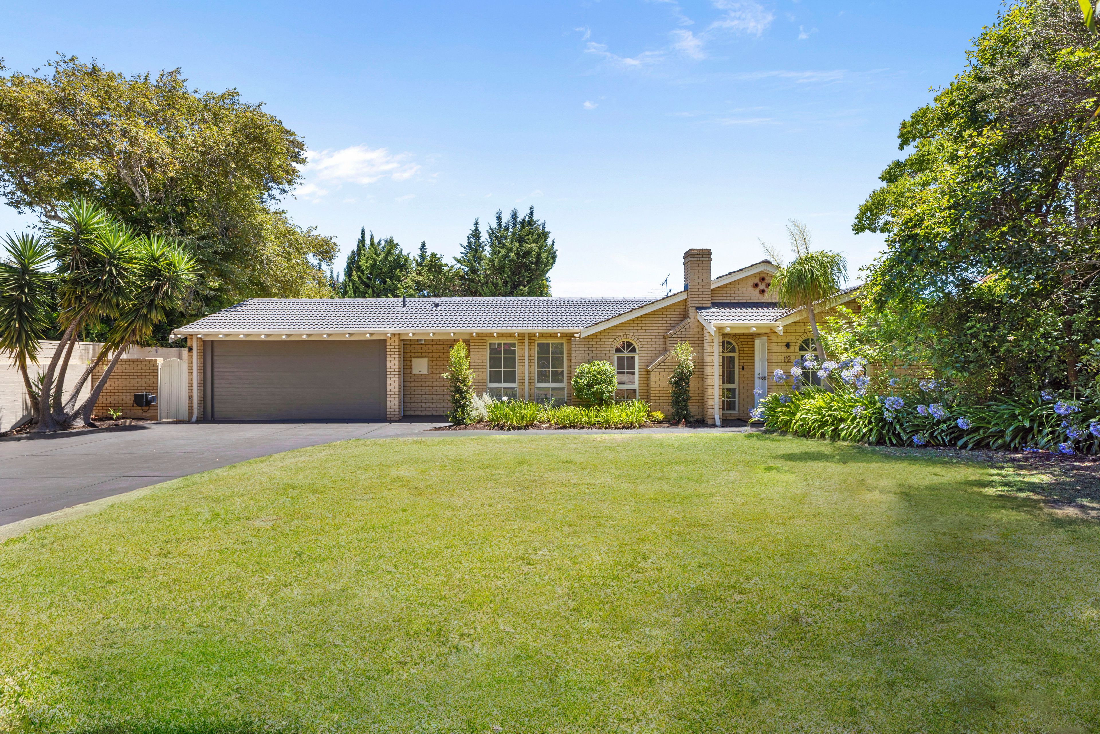 12 Loton Road, Dalkeith, WA 6009