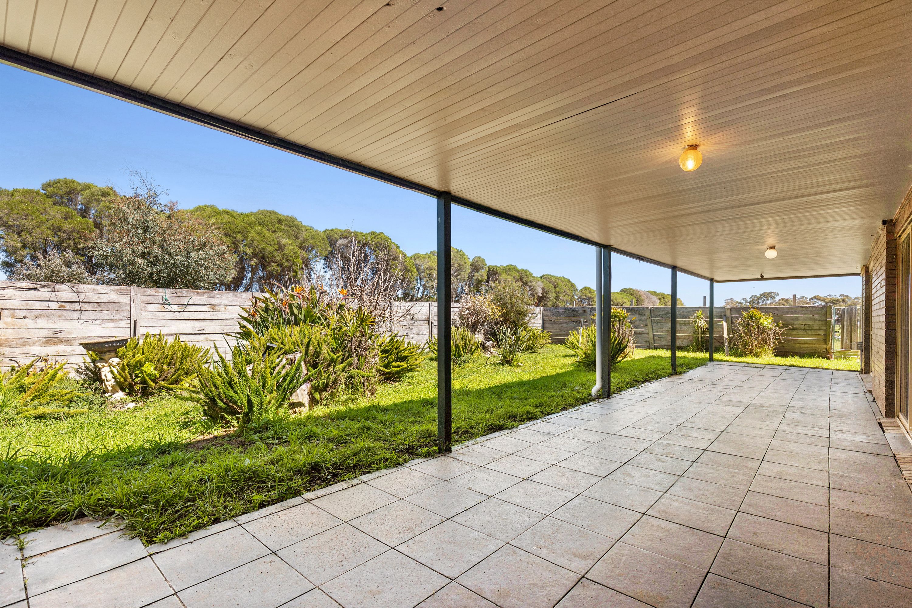 40 Rees Road — photo 13 of 16