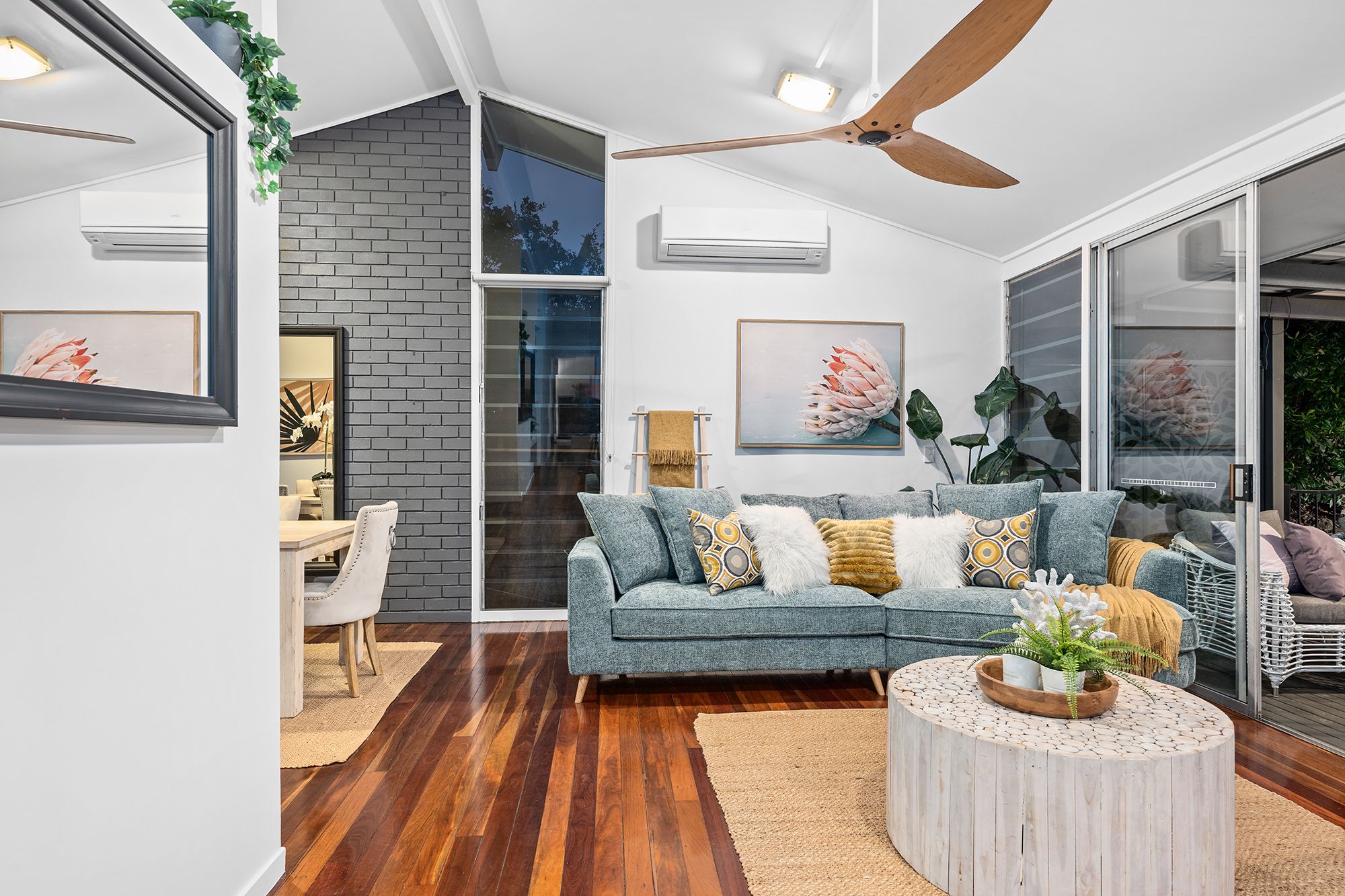 8 Gills Close, Rochedale South, QLD 4123