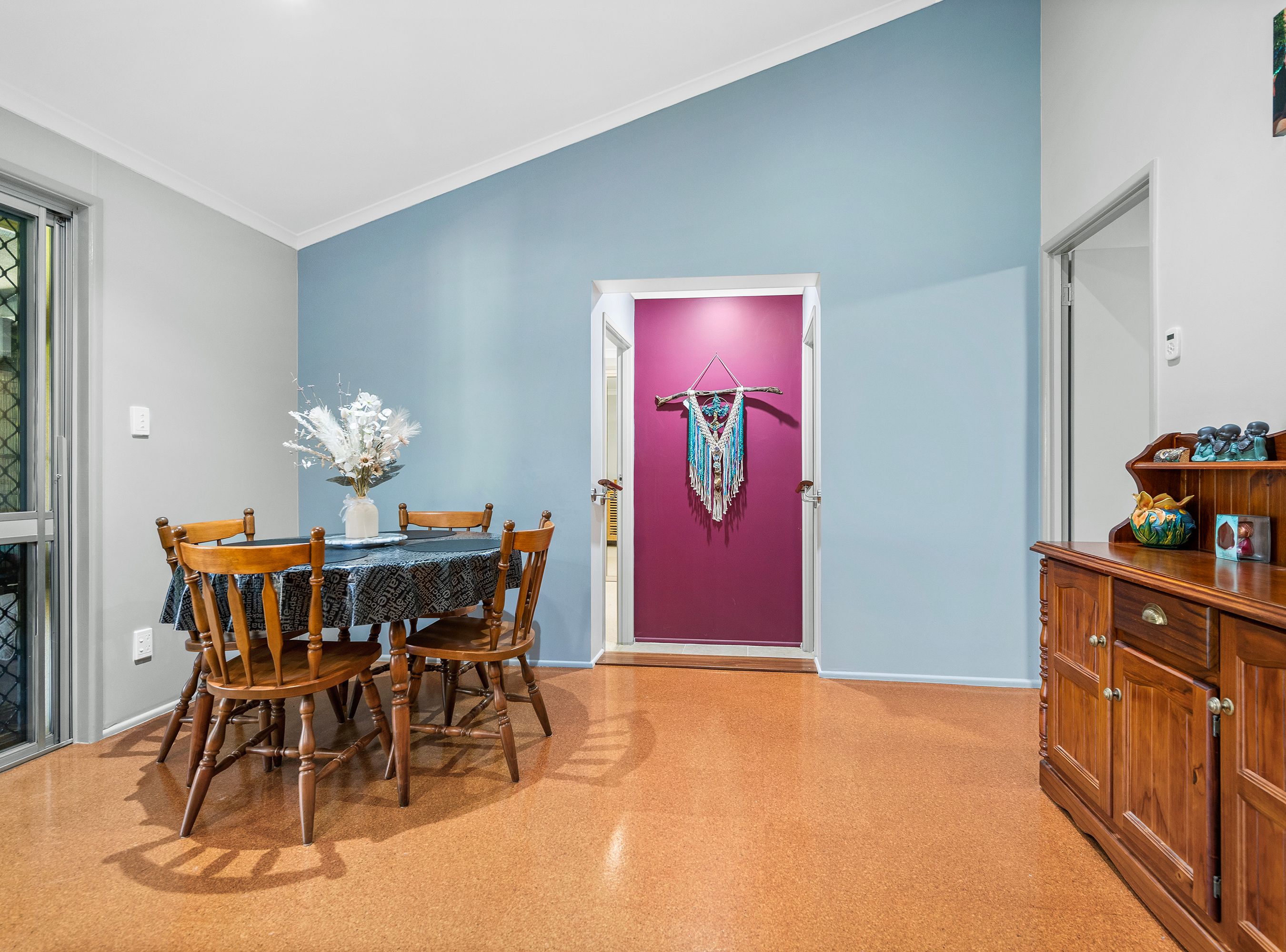 11 Estate Street — photo 8 of 30