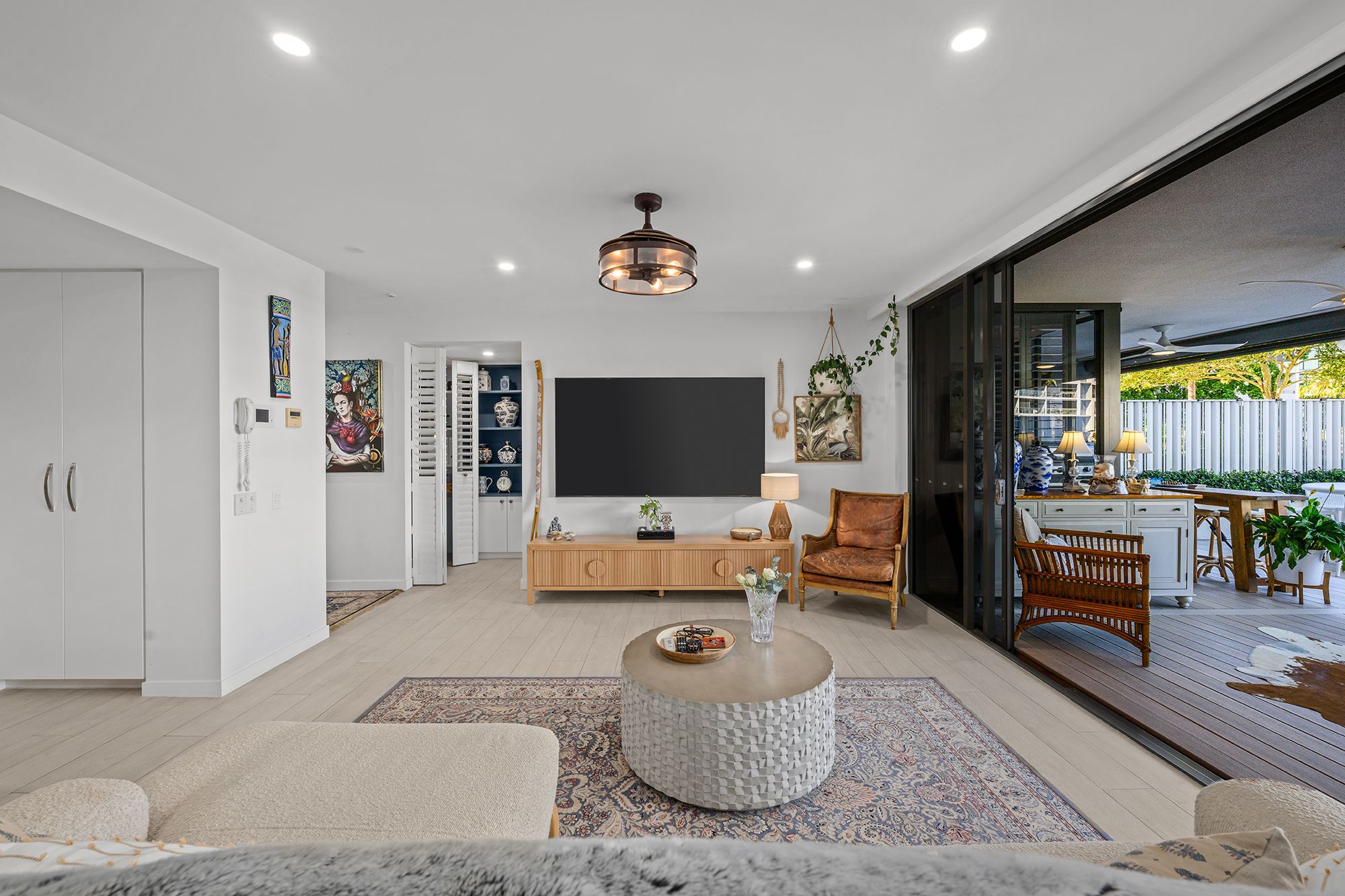 6103/323 Bayview Street — photo 8 of 27