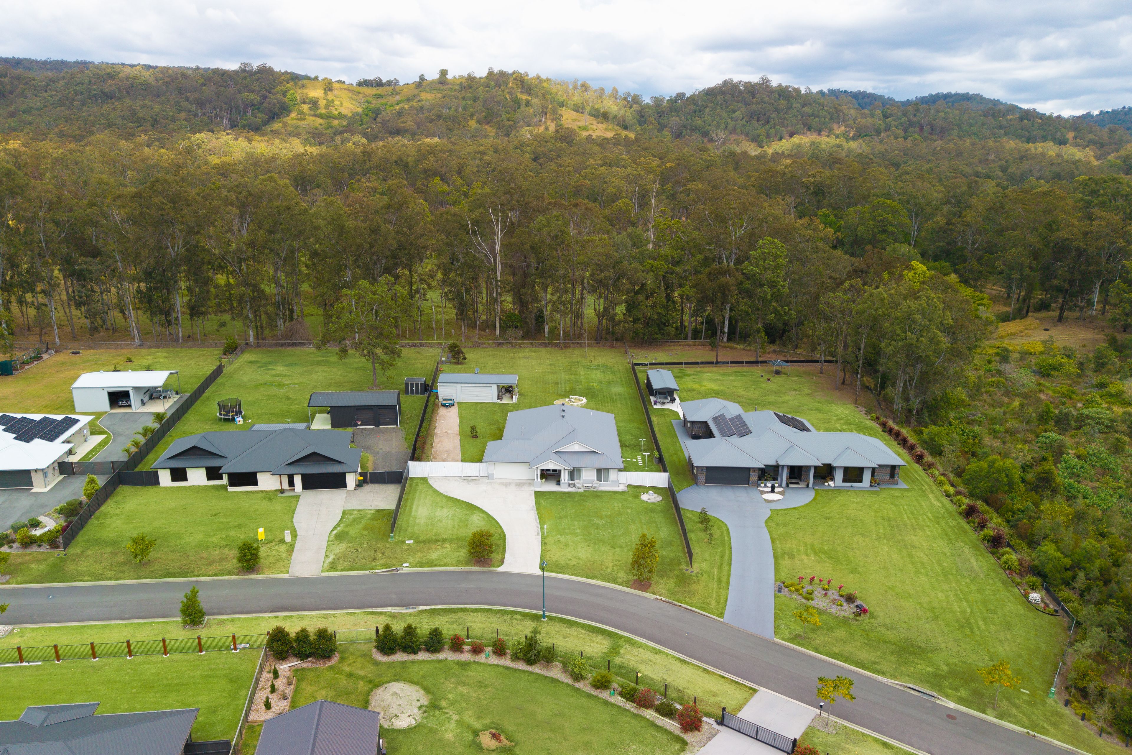 48 Brookvale Drive — photo 16 of 19
