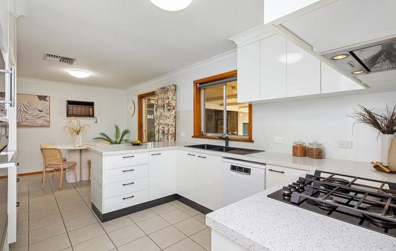 486 Hartley Street, Lavington, NSW 2641
