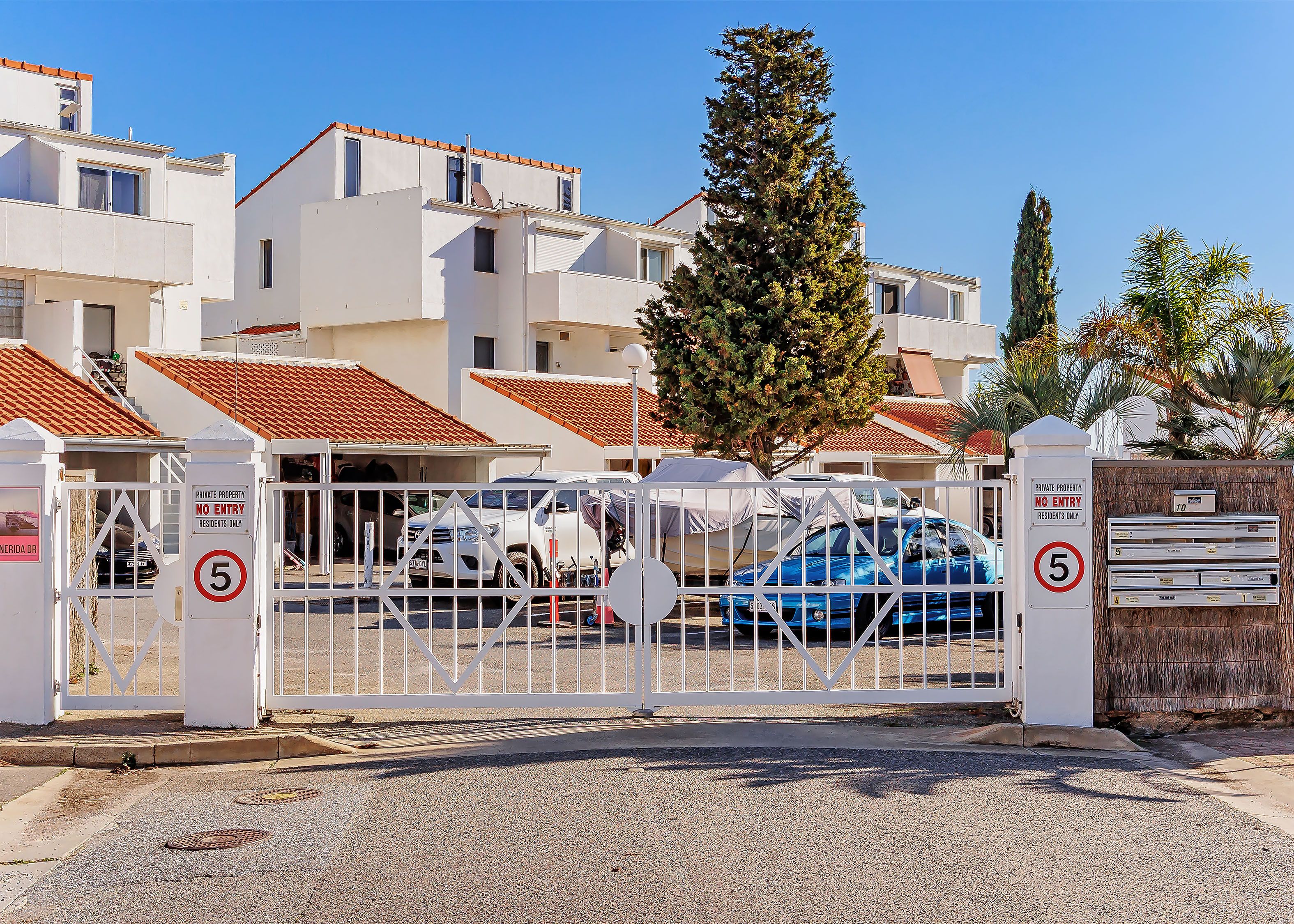 6/10 Nerida Drive — photo 24 of 27