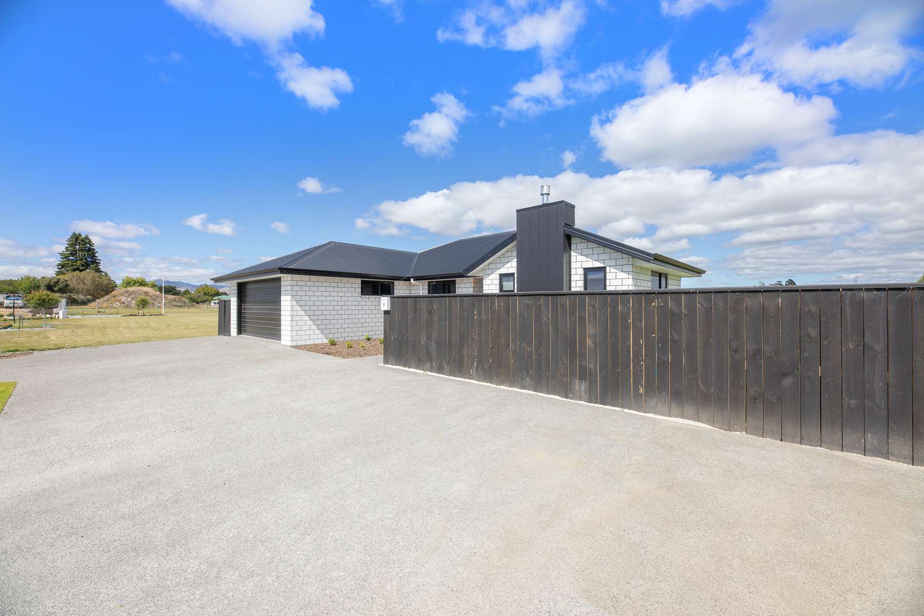 5 Arlington Close photo 22