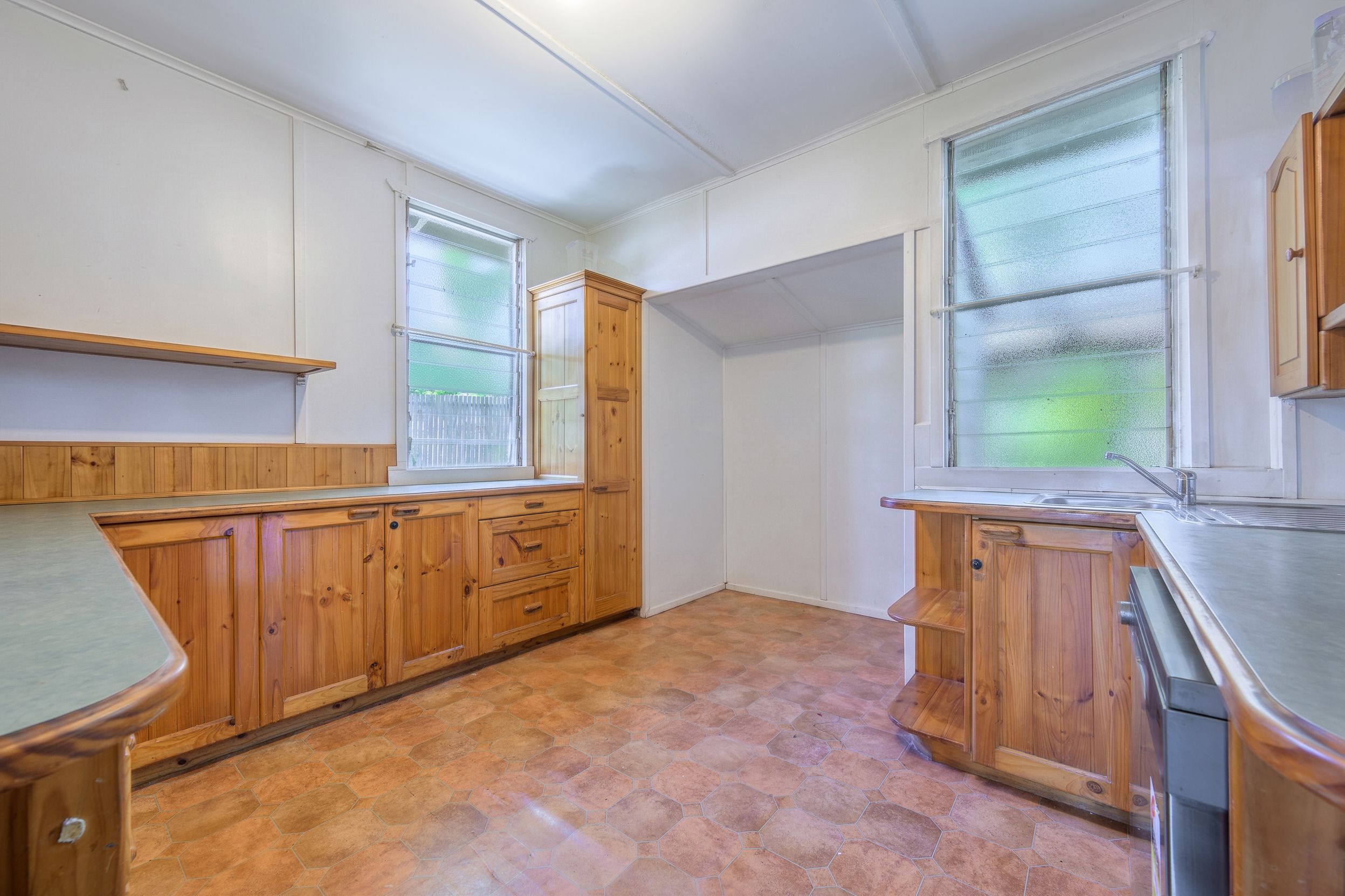 25 Busteed Street — photo 4 of 19