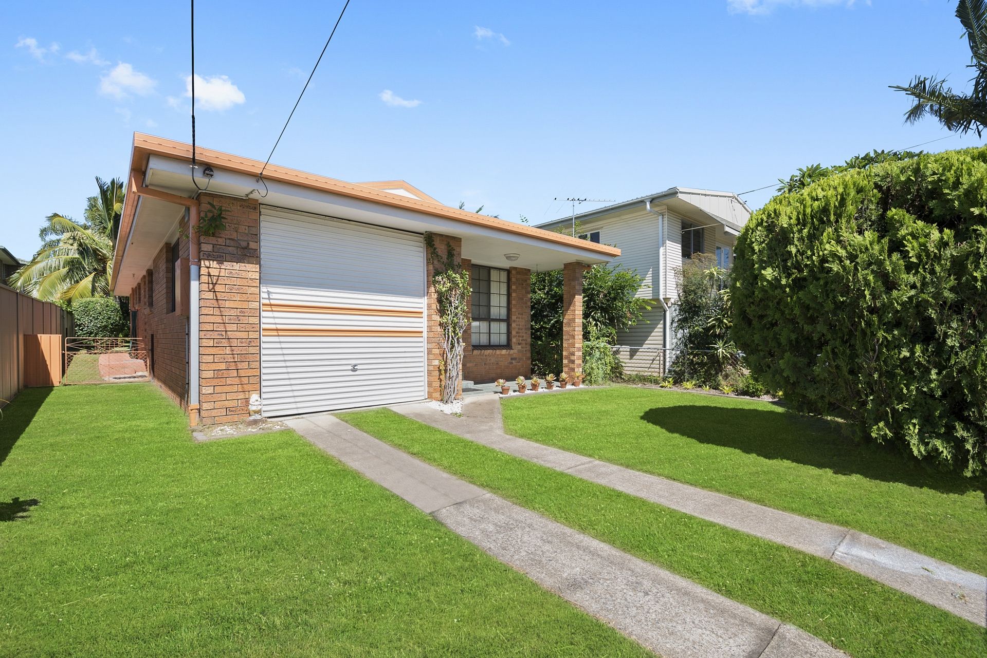 112 Oxley Avenue, Woody Point, QLD 4019