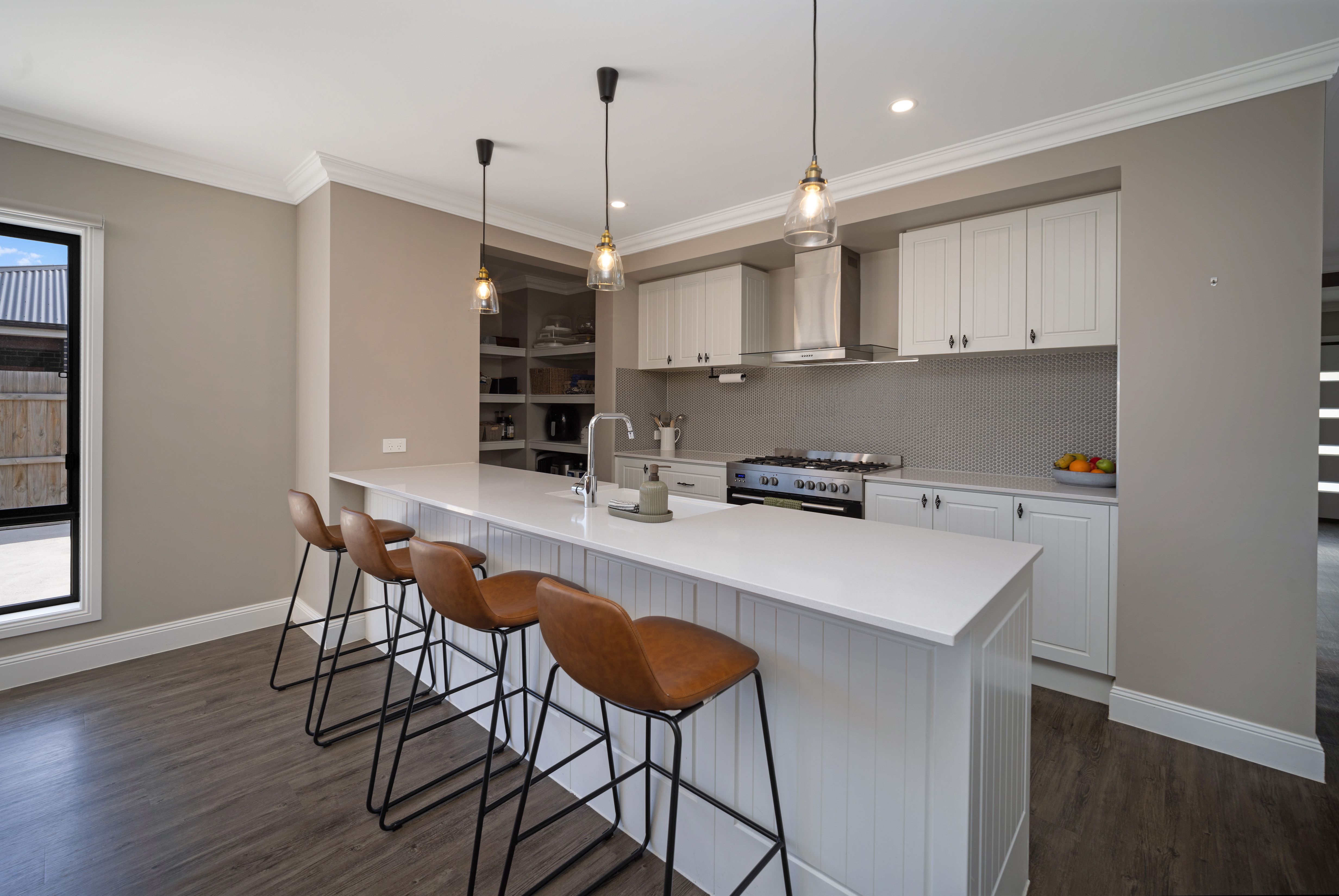 9 Stewart Court — photo 3 of 16