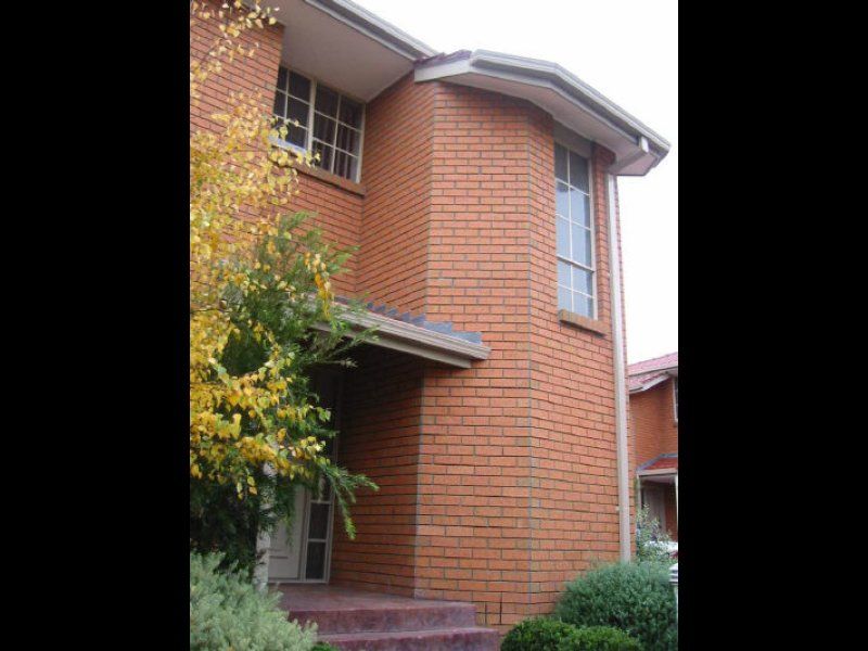 2/20 Carlisle Crescent, Hughesdale, VIC 3166