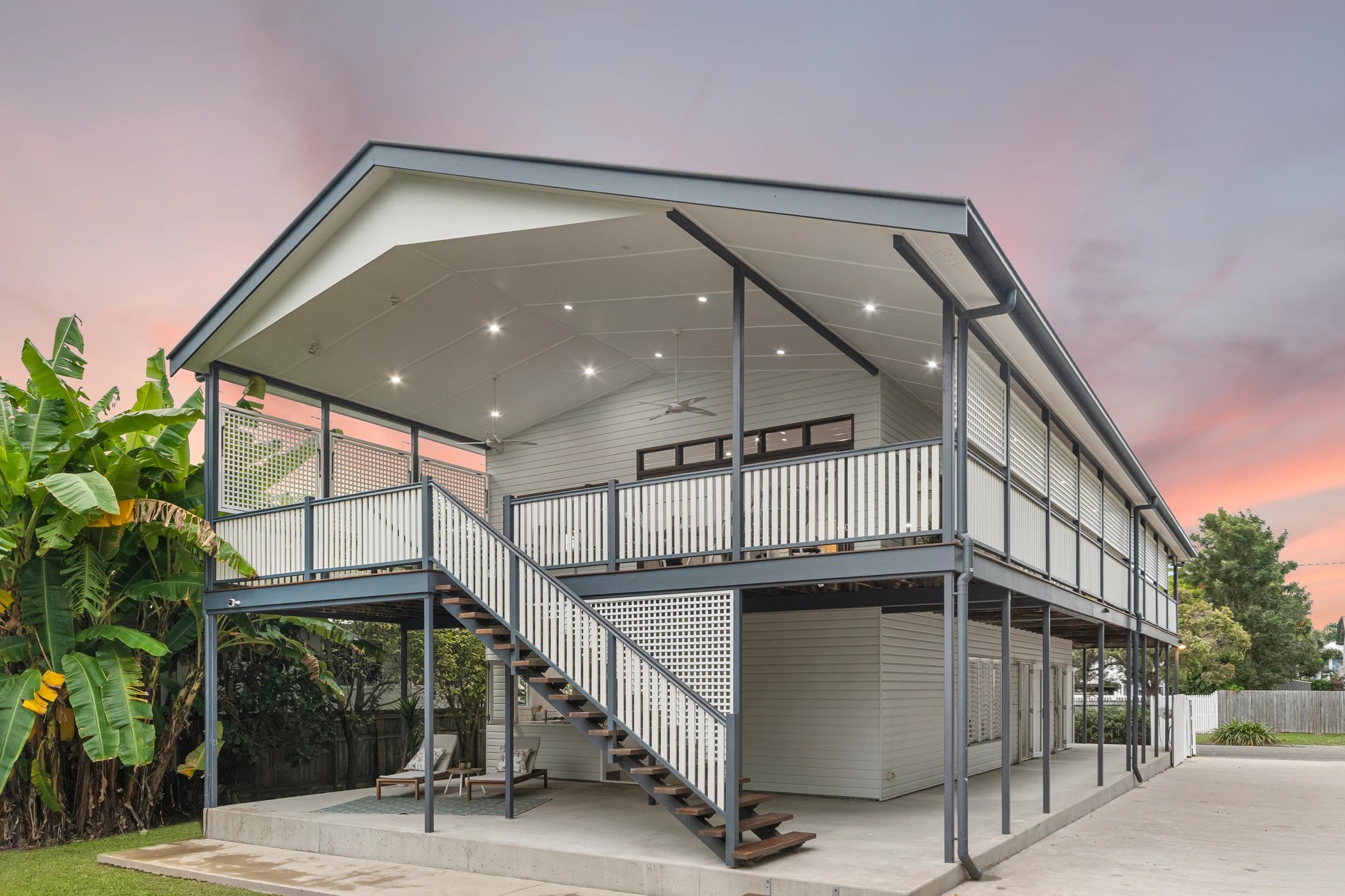 16 Clarendon Street, Hyde Park, QLD 4812