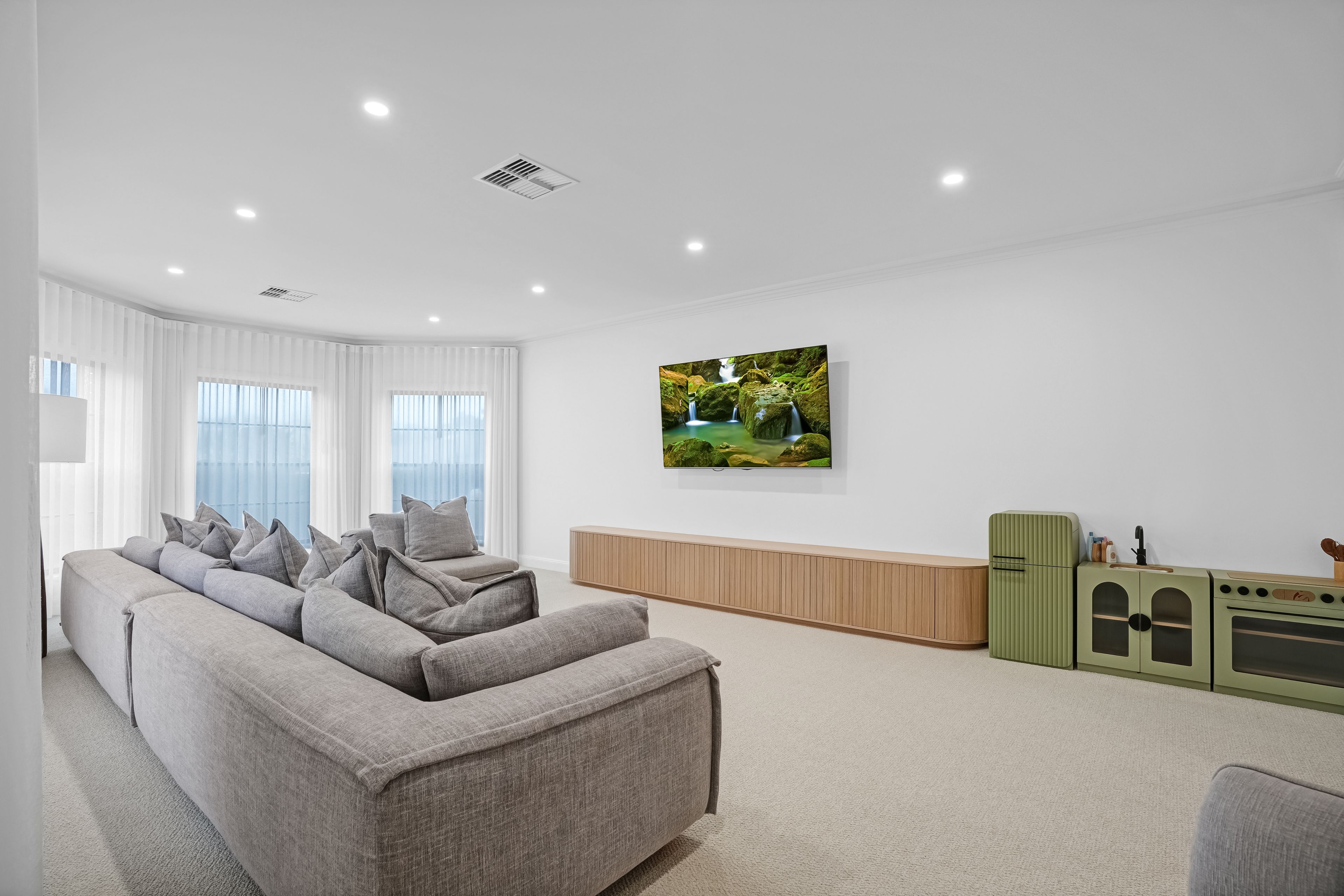 8 Norman Court — photo 10 of 30