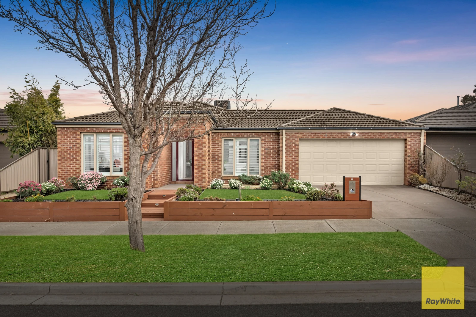 4 Peartree Grove, Burnside Heights, VIC 3023