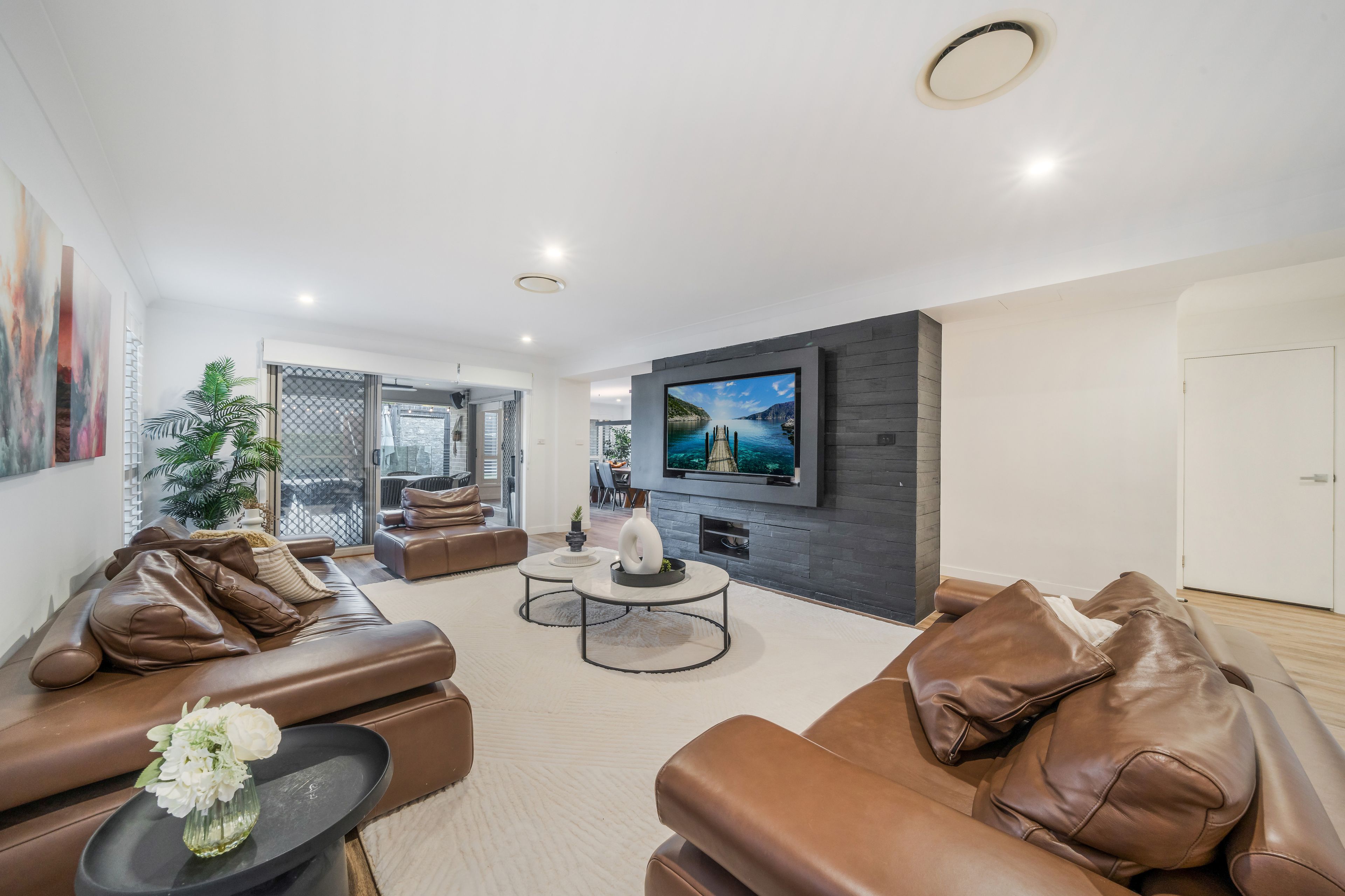 7 Duigan Street — photo 4 of 30