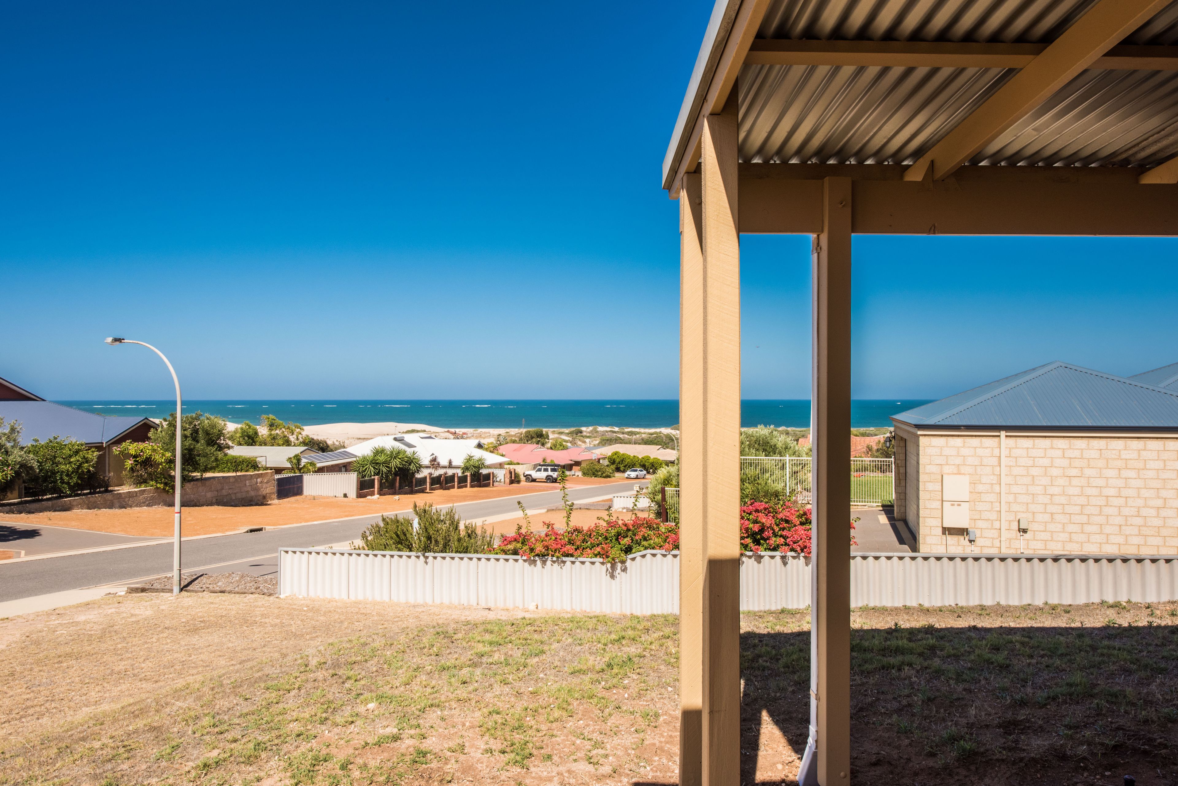 9 Eakins Crescent, Wandina, WA 6530