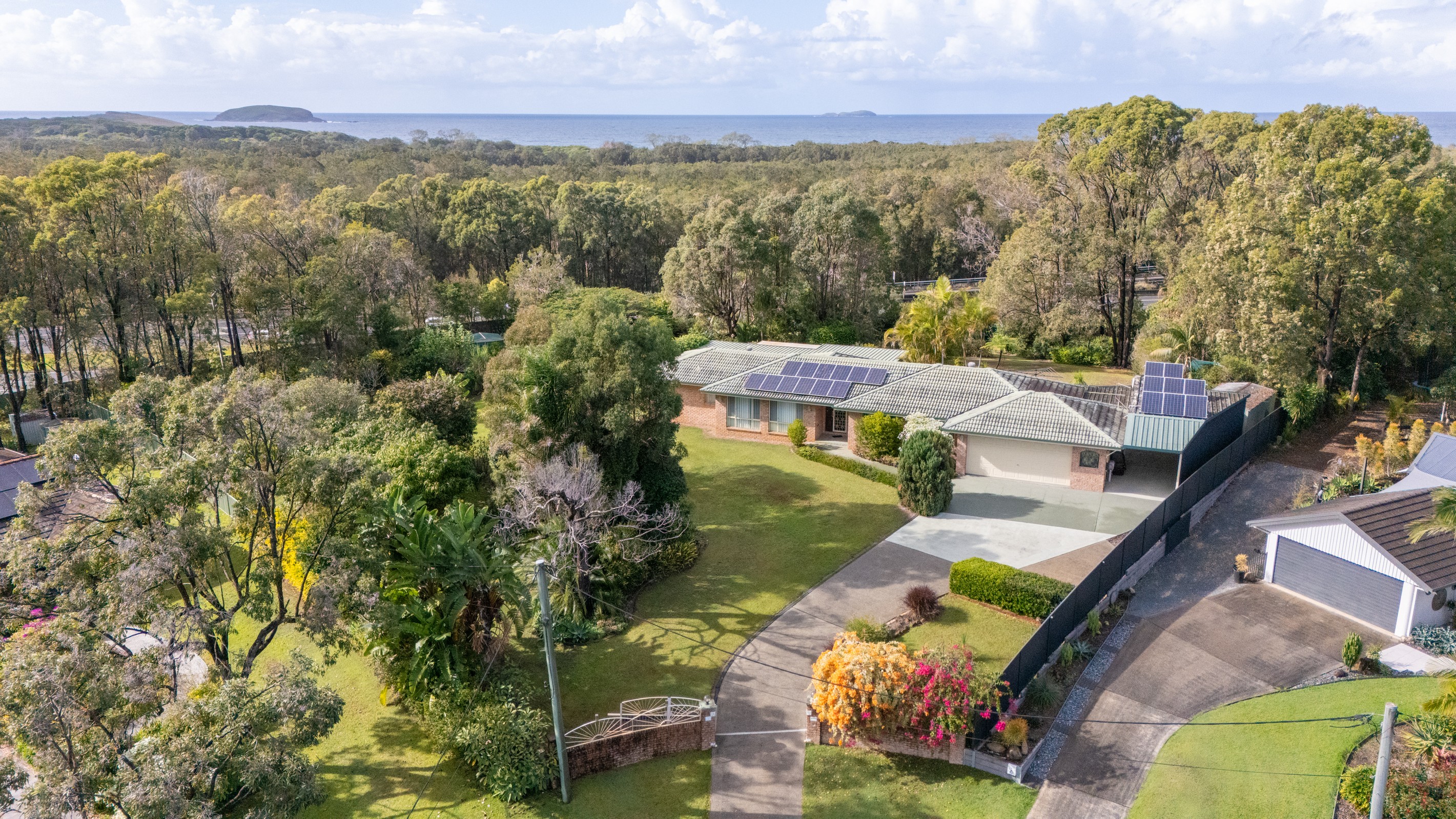 8 Casuarina Court, Sandy Beach, NSW 2456