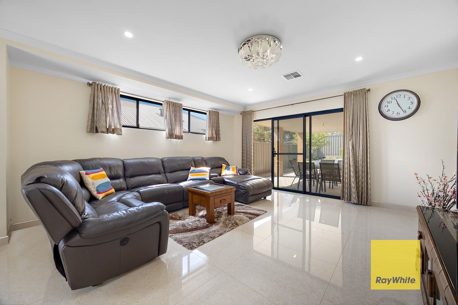 12 Elkington Pass, Huntingdale, WA 6110