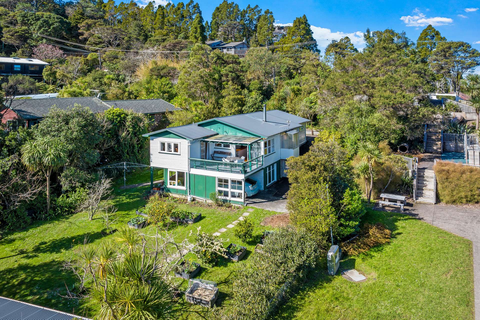 753 South Titirangi Road photo 0