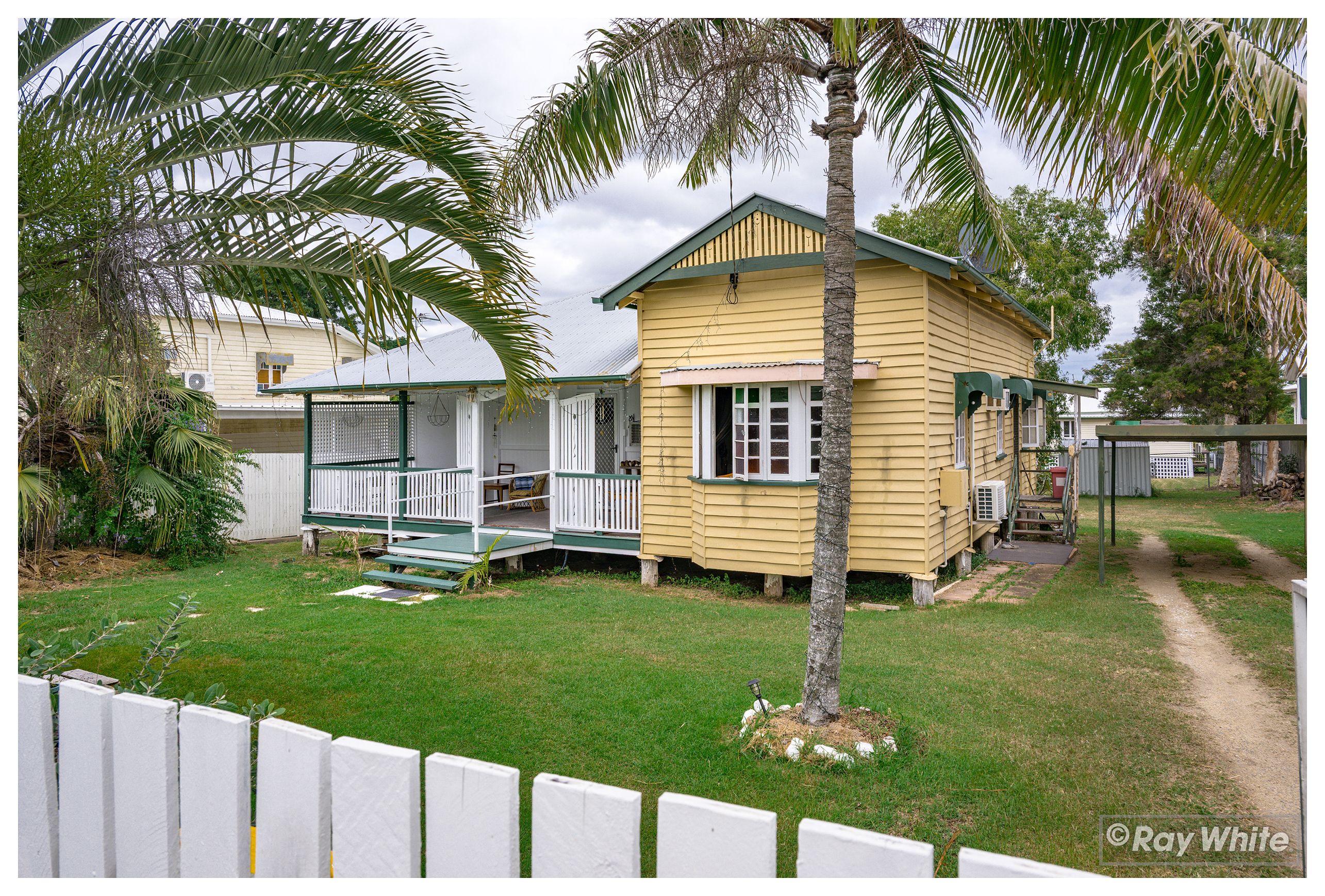 60 Charles Street, Berserker QLD 4701