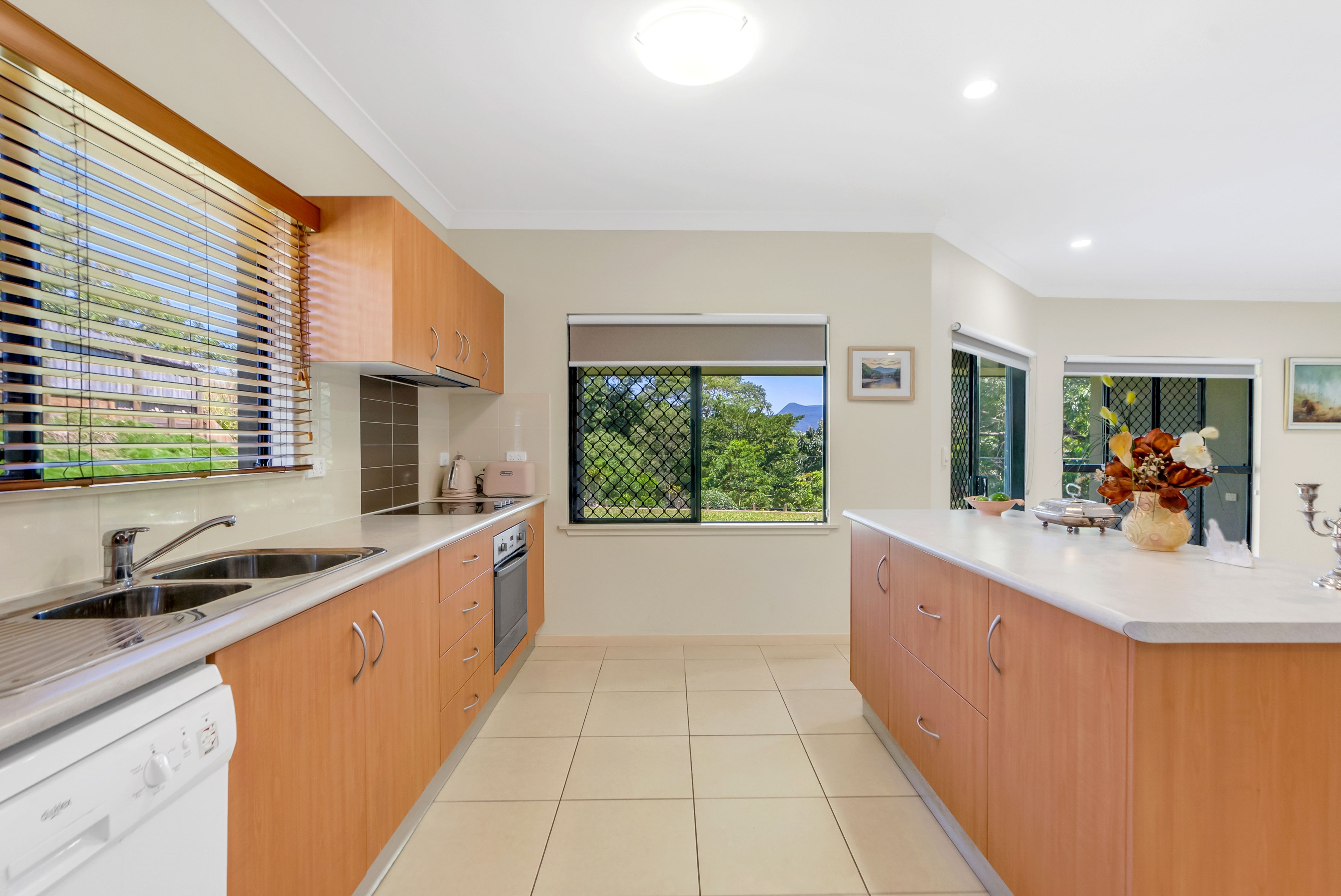 59 Sunbird Drive, Woree, QLD 4868