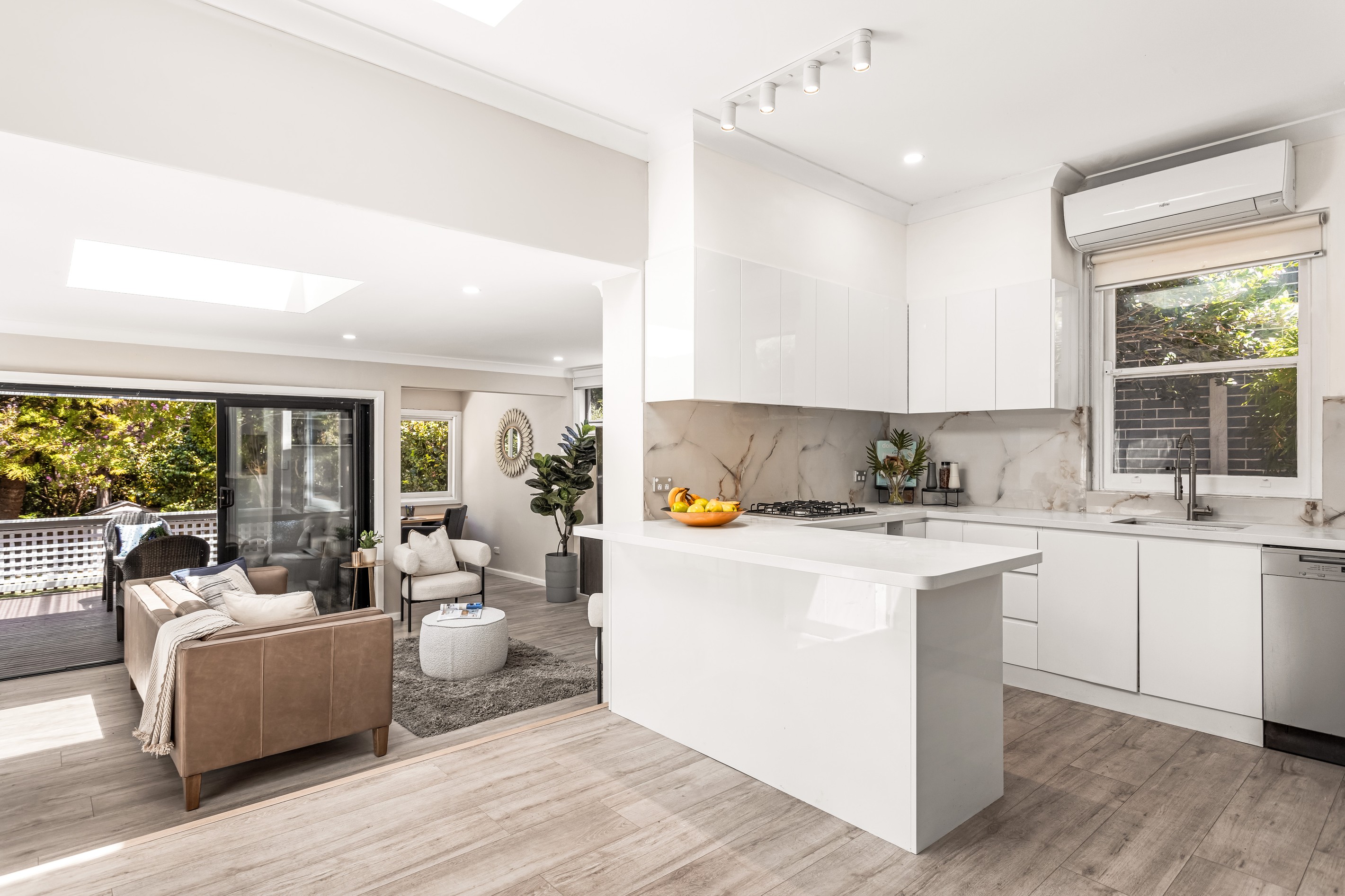 14 Sugarloaf Crescent, Castlecrag, NSW 2068