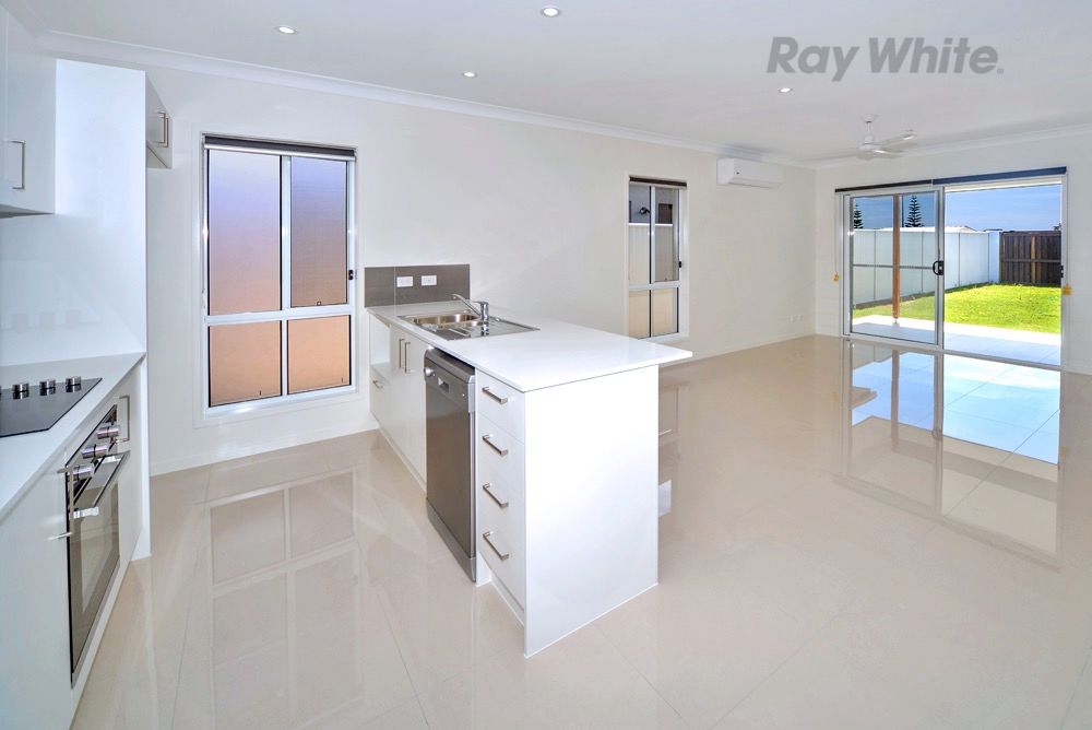 39 Solander Street, Pelican Waters, QLD 4551