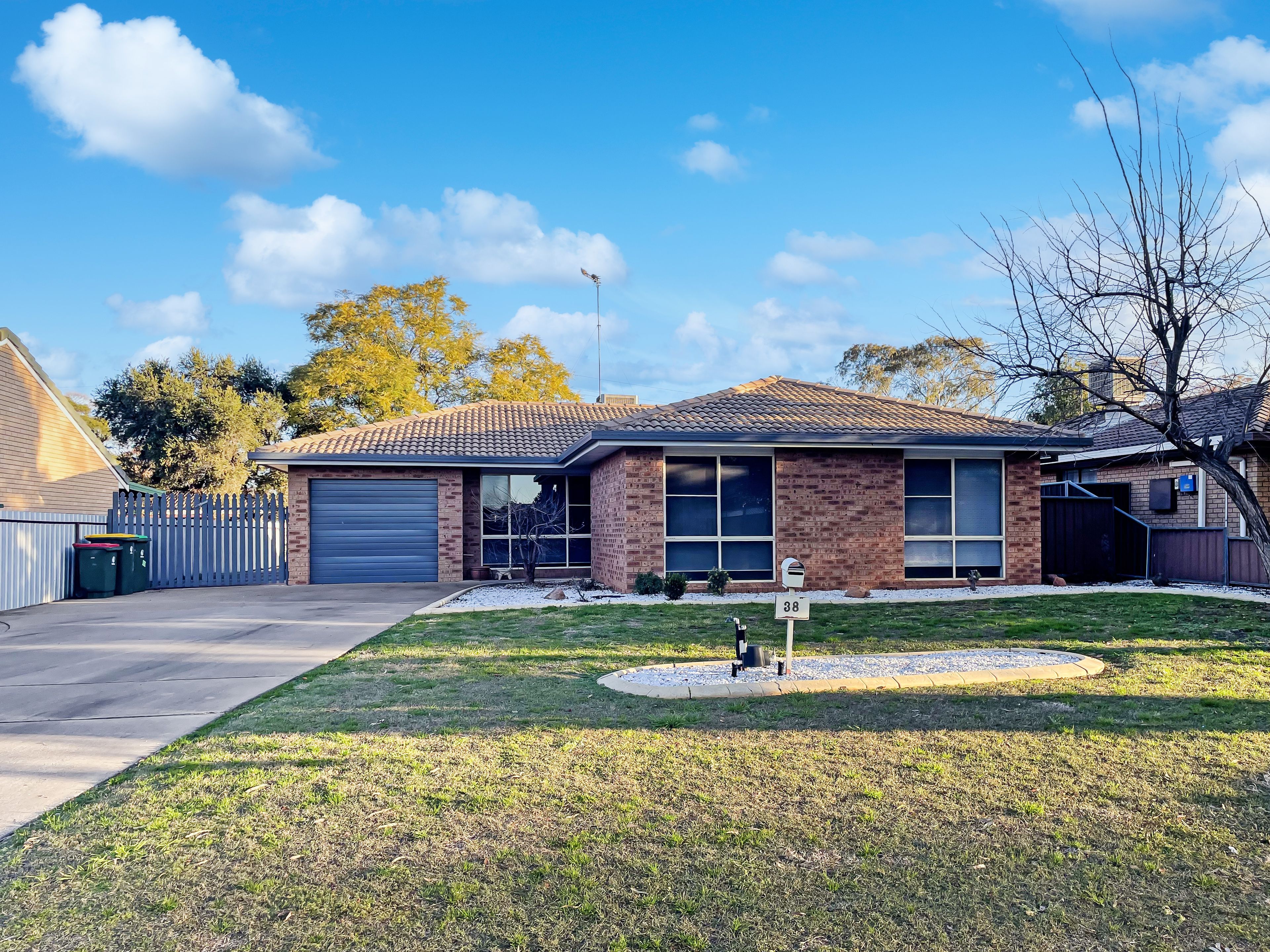 38 Chifley Drive — photo from Ray White Dubbo