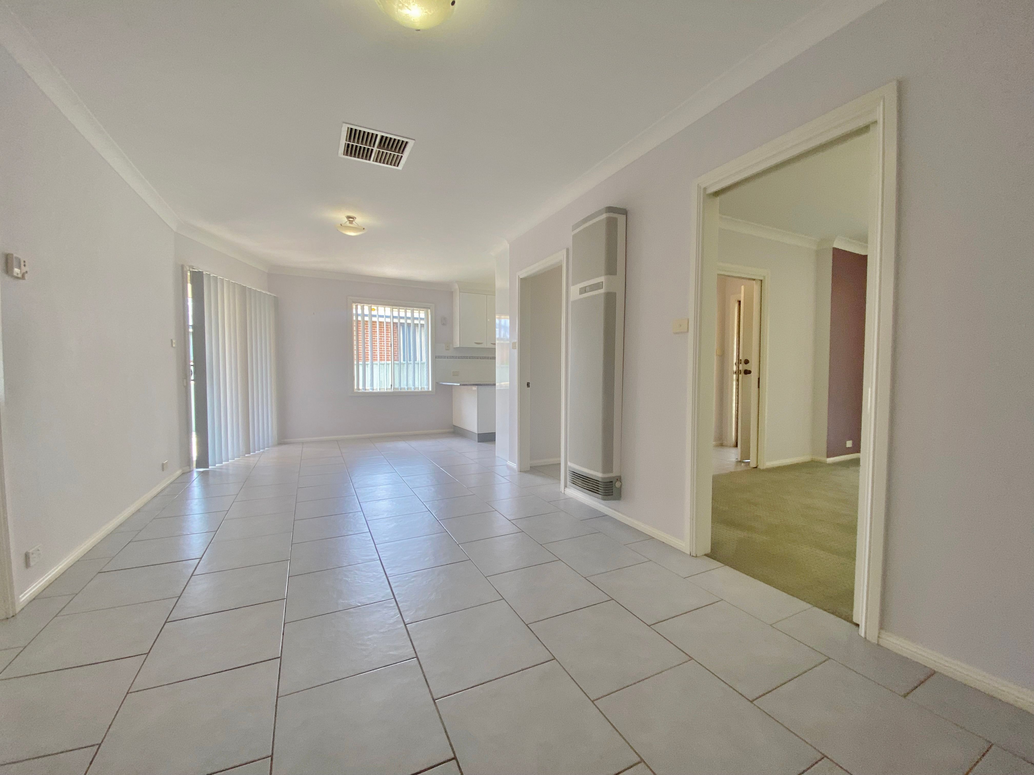 1/5 Jake Miller Place, Young, NSW 2594