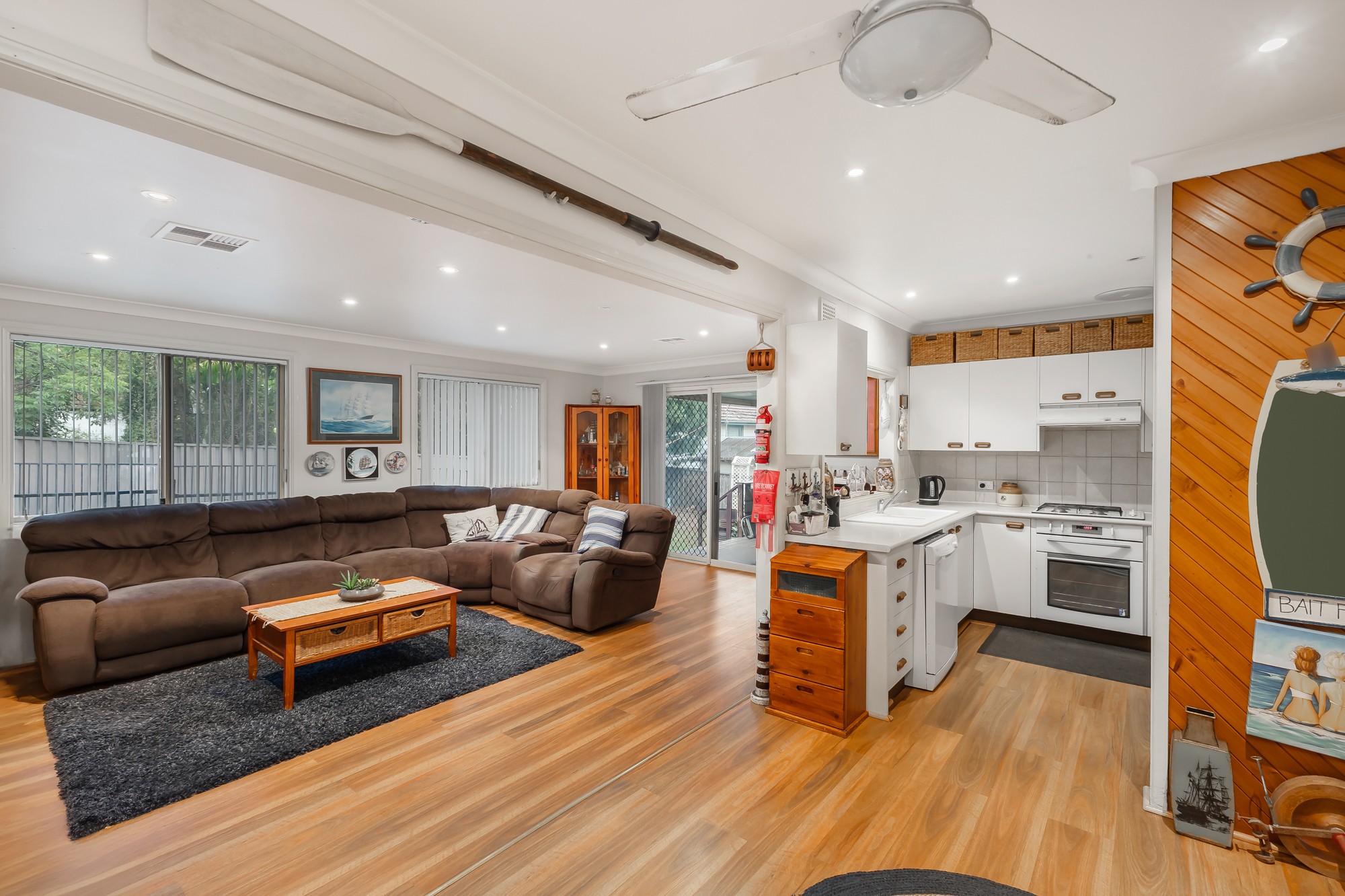 4 Kikori Crescent, Whalan, NSW 2770