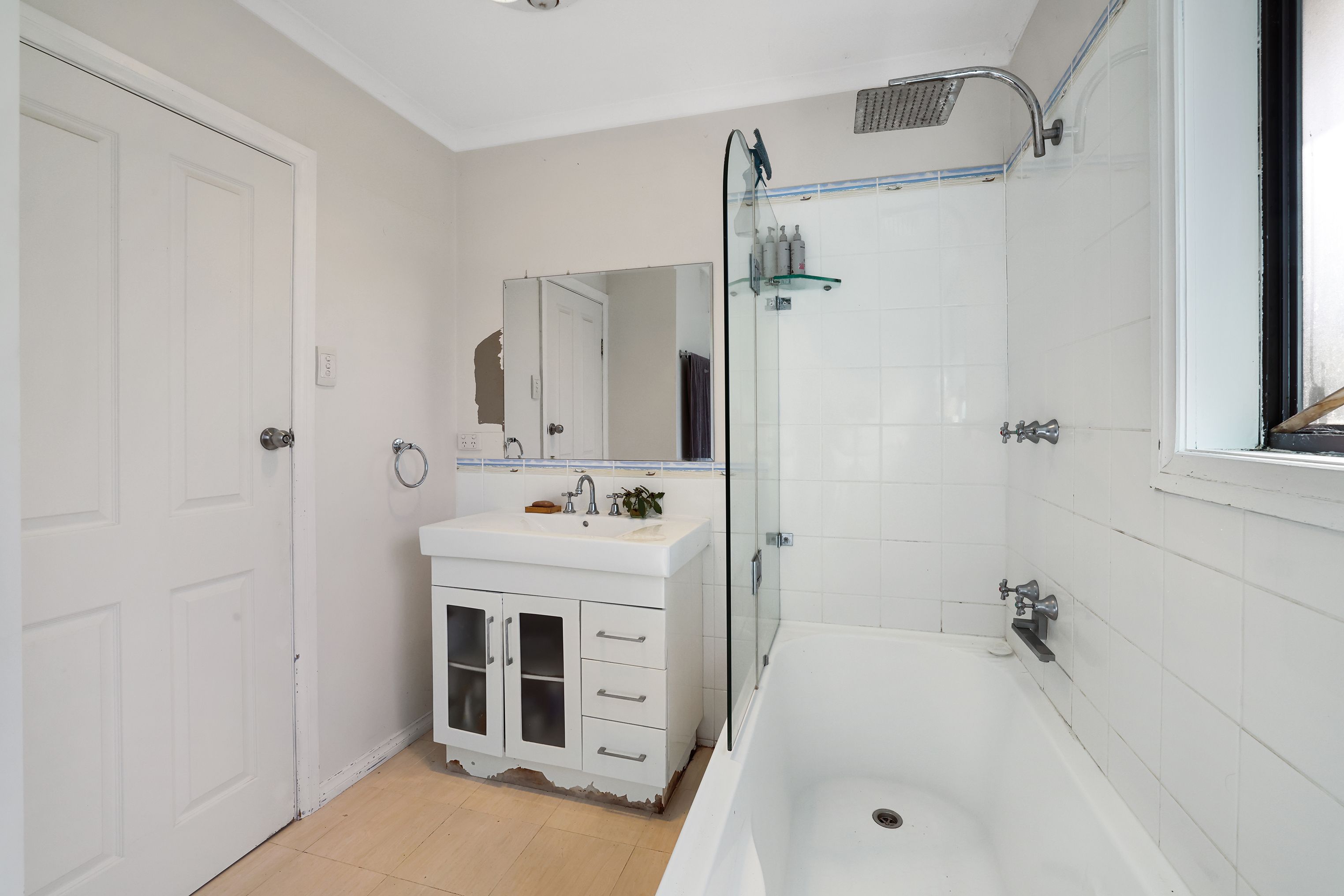 29 Whitelaw Street — photo 7 of 16