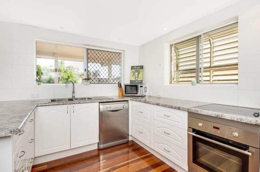 11 Bauhinia Street, Kin Kora, QLD 4680