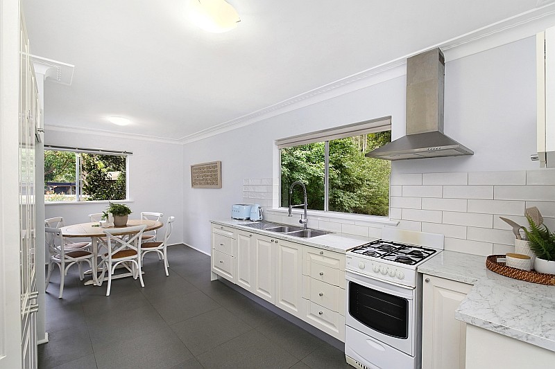 8 Empire Bay Drive, Daleys Point, NSW 2257