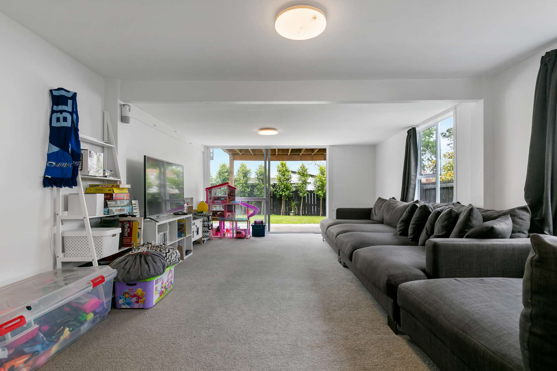 18 Taylor Road photo 7