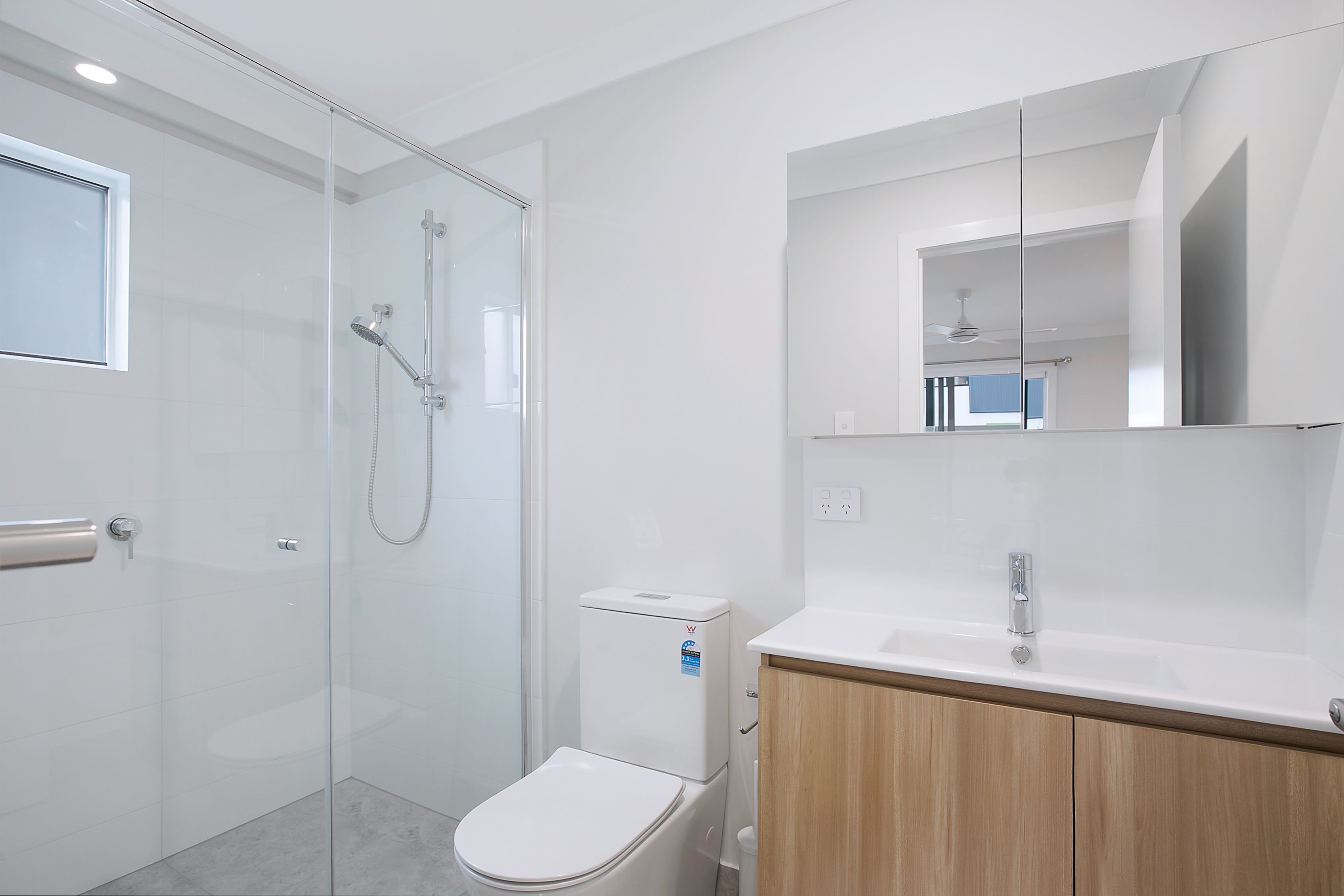 6a/75 Herston Road — photo 3 of 8
